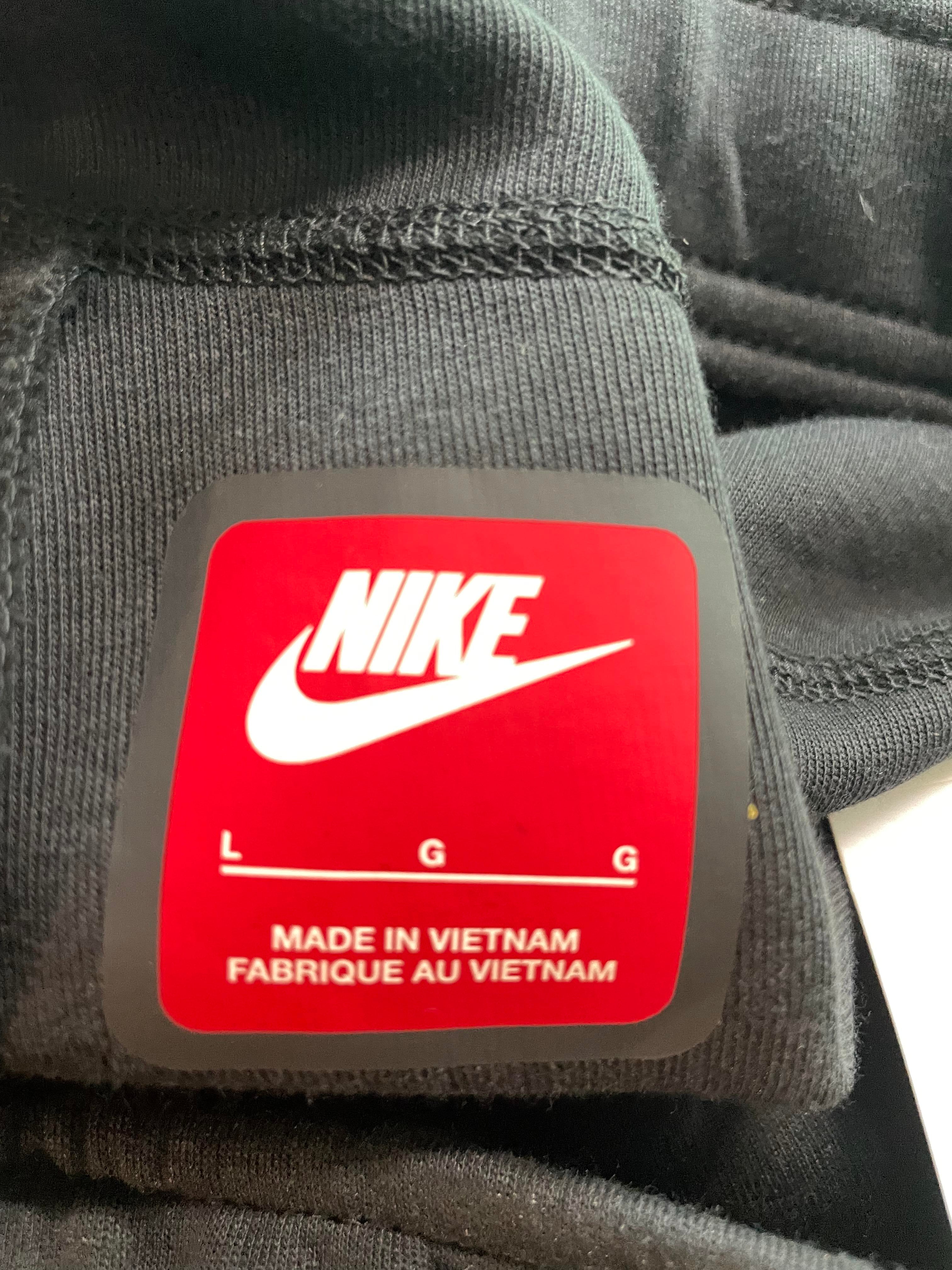 Nike Tech Black Sweatpants