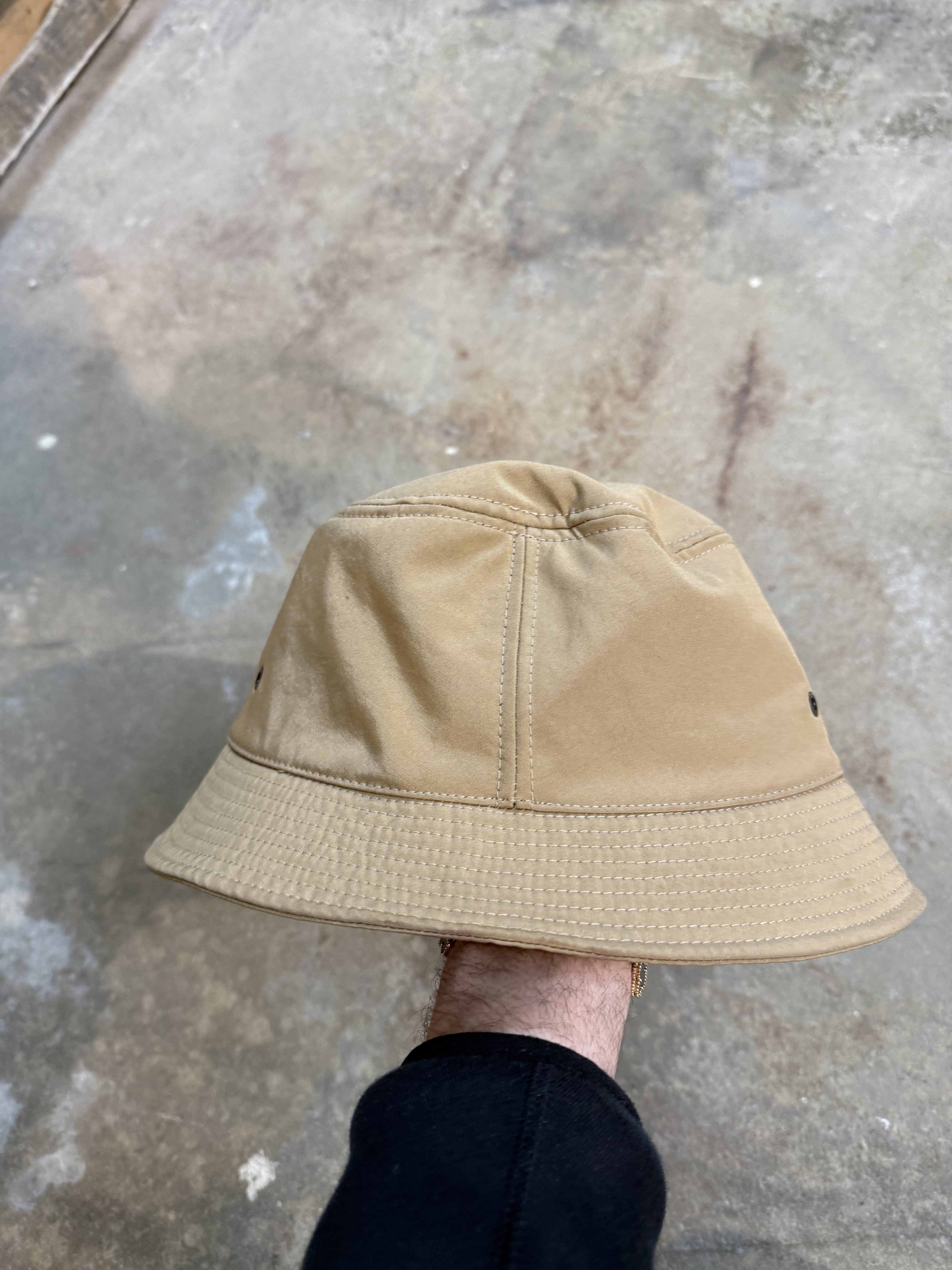 Moncler Bucket Hat Tan Used Large