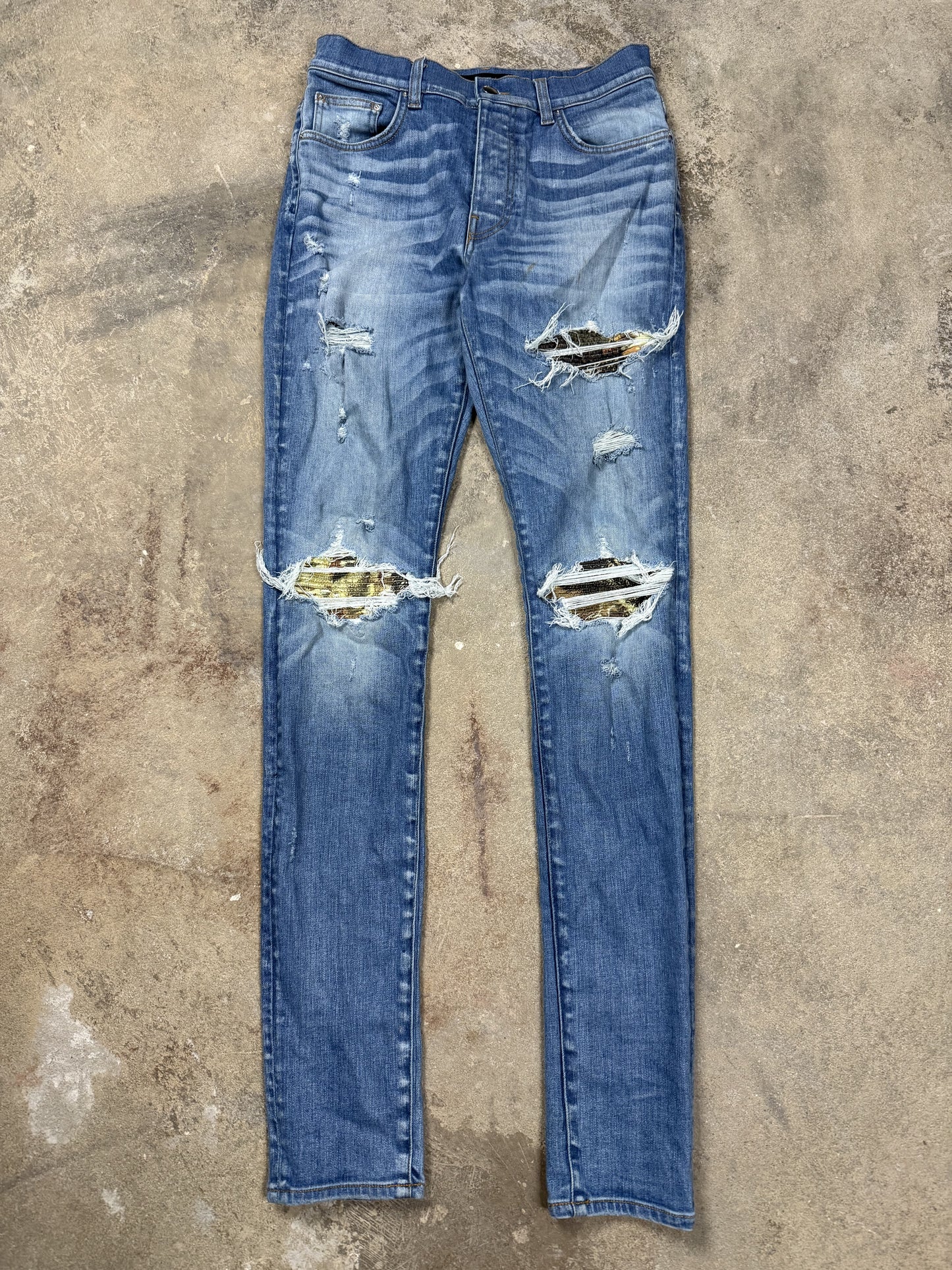 Amiri MX1 Light Wash Hawaiian Patch Used 32