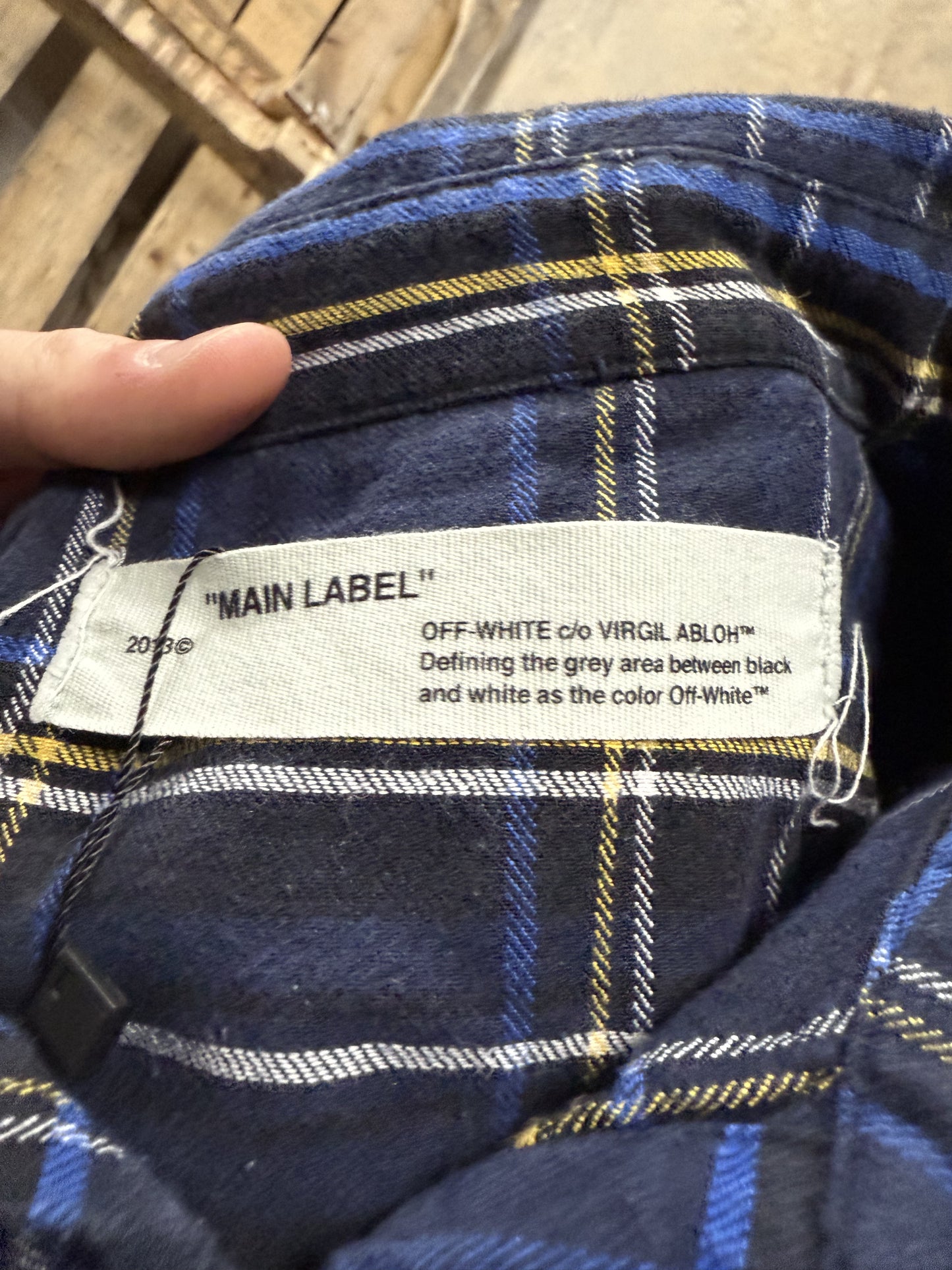 Off White Spray Plaid Flannel Blue Yellow Used Medium