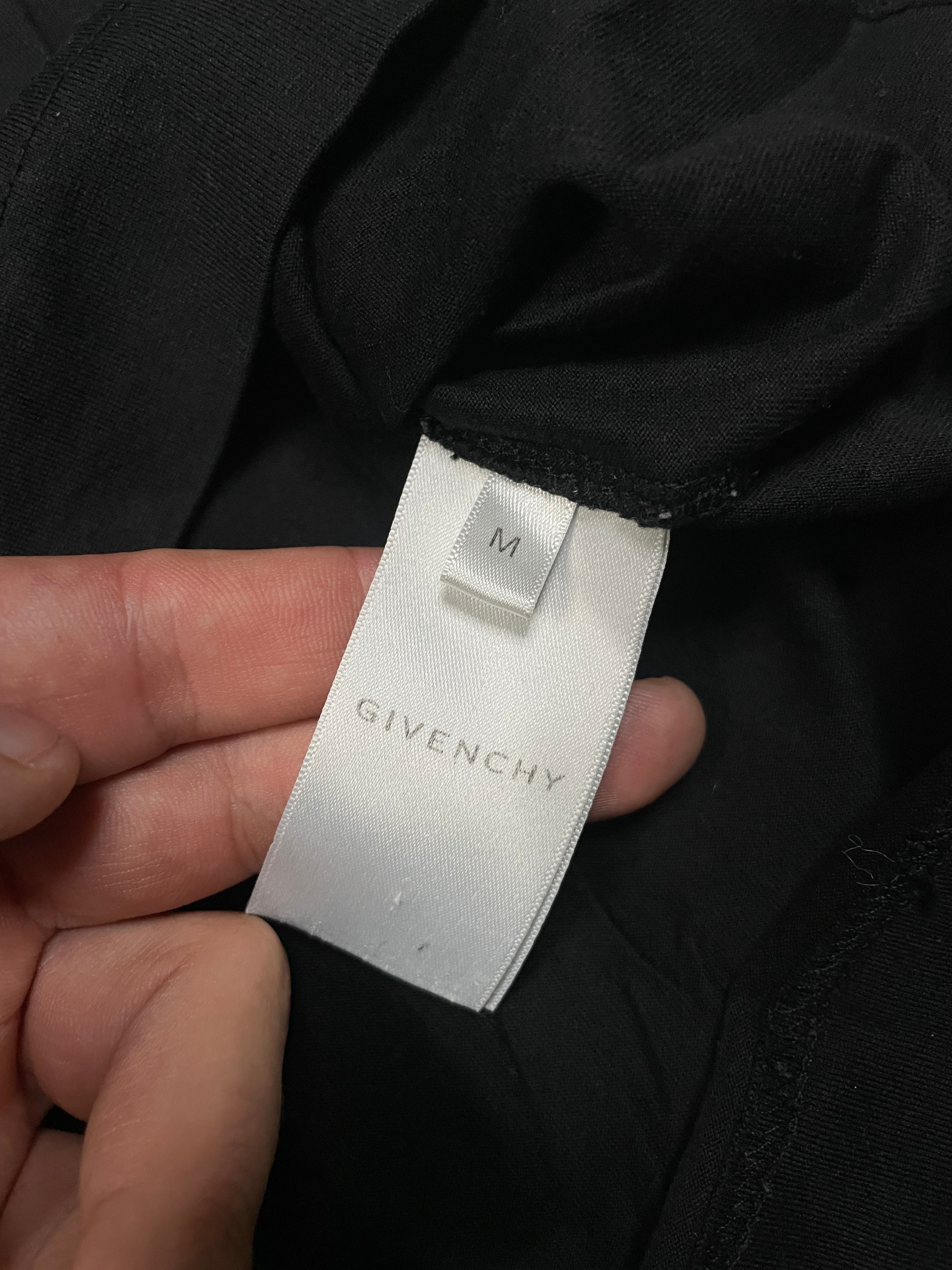 Givenchy Thorns Tee Black Medium Used