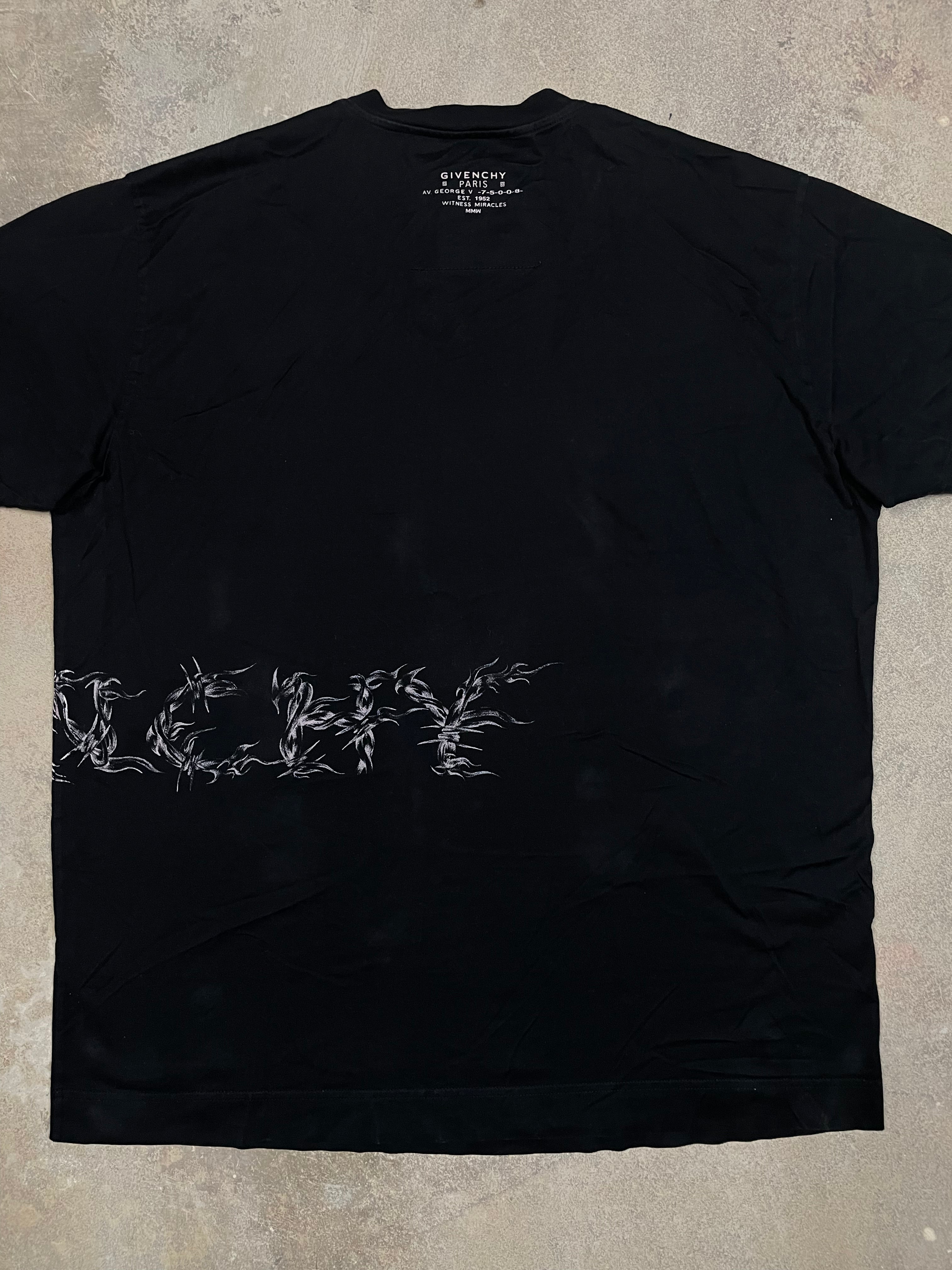 Givenchy Thorns Tee Black Medium Used