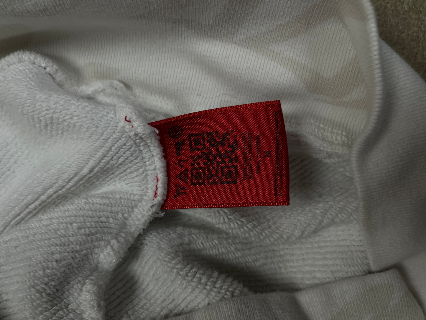 Murder.FM Zip Up White Medium Used