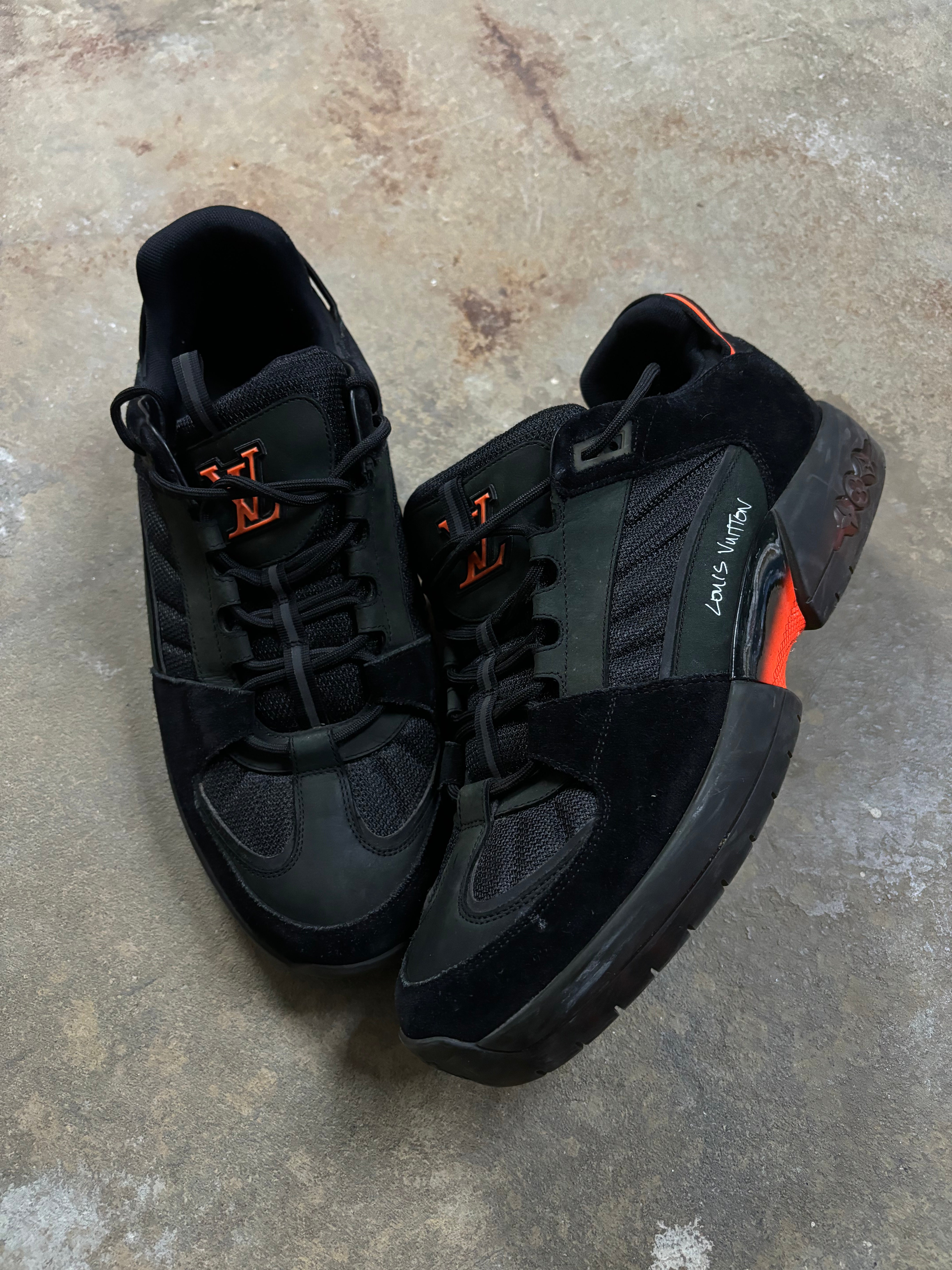 LV Virgil Sneaker Low Black Orange Used LV 10 (US 11.5) No Box