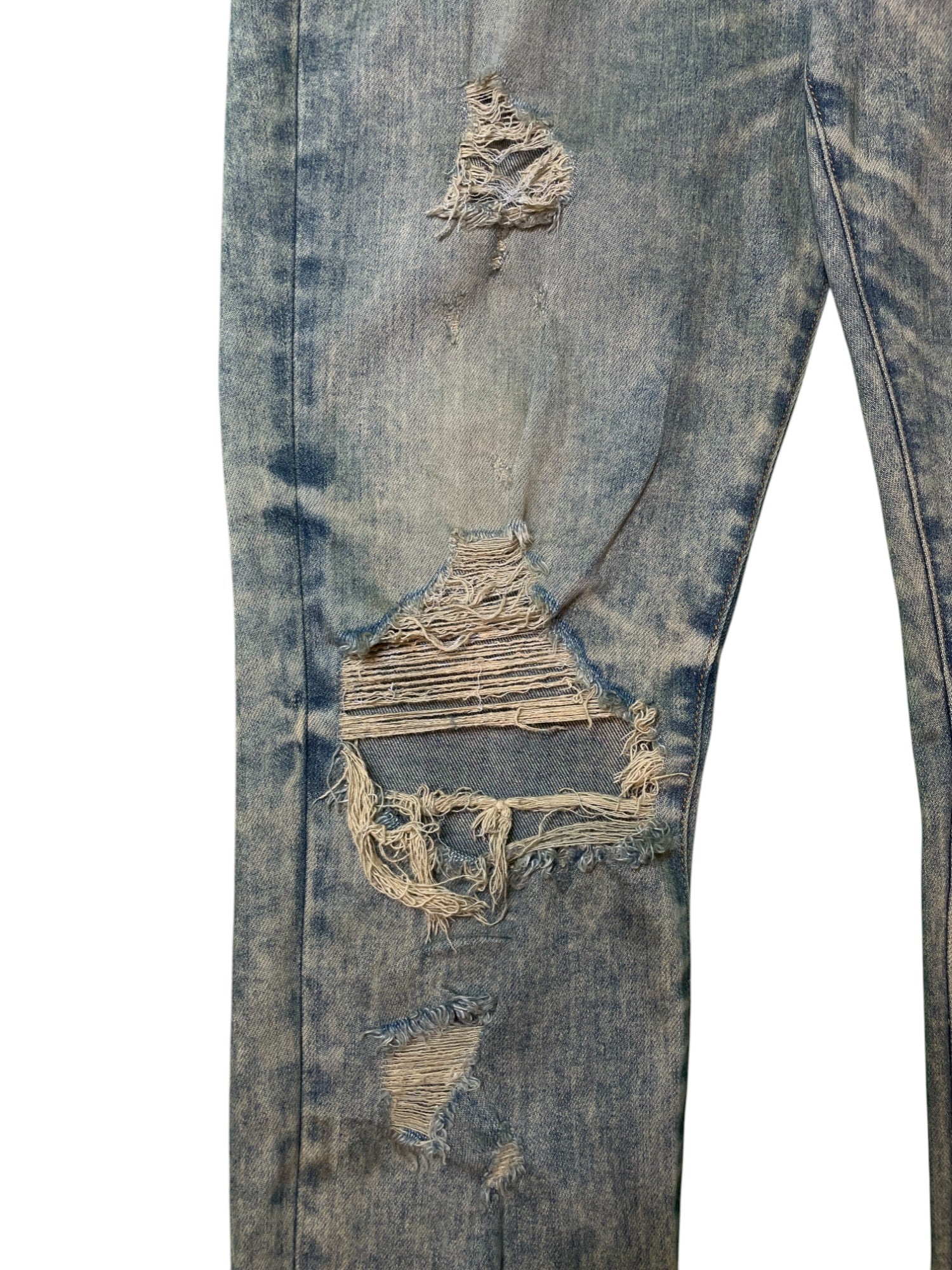 Amiri Knee Rip Vintage Wash Blue Jeans