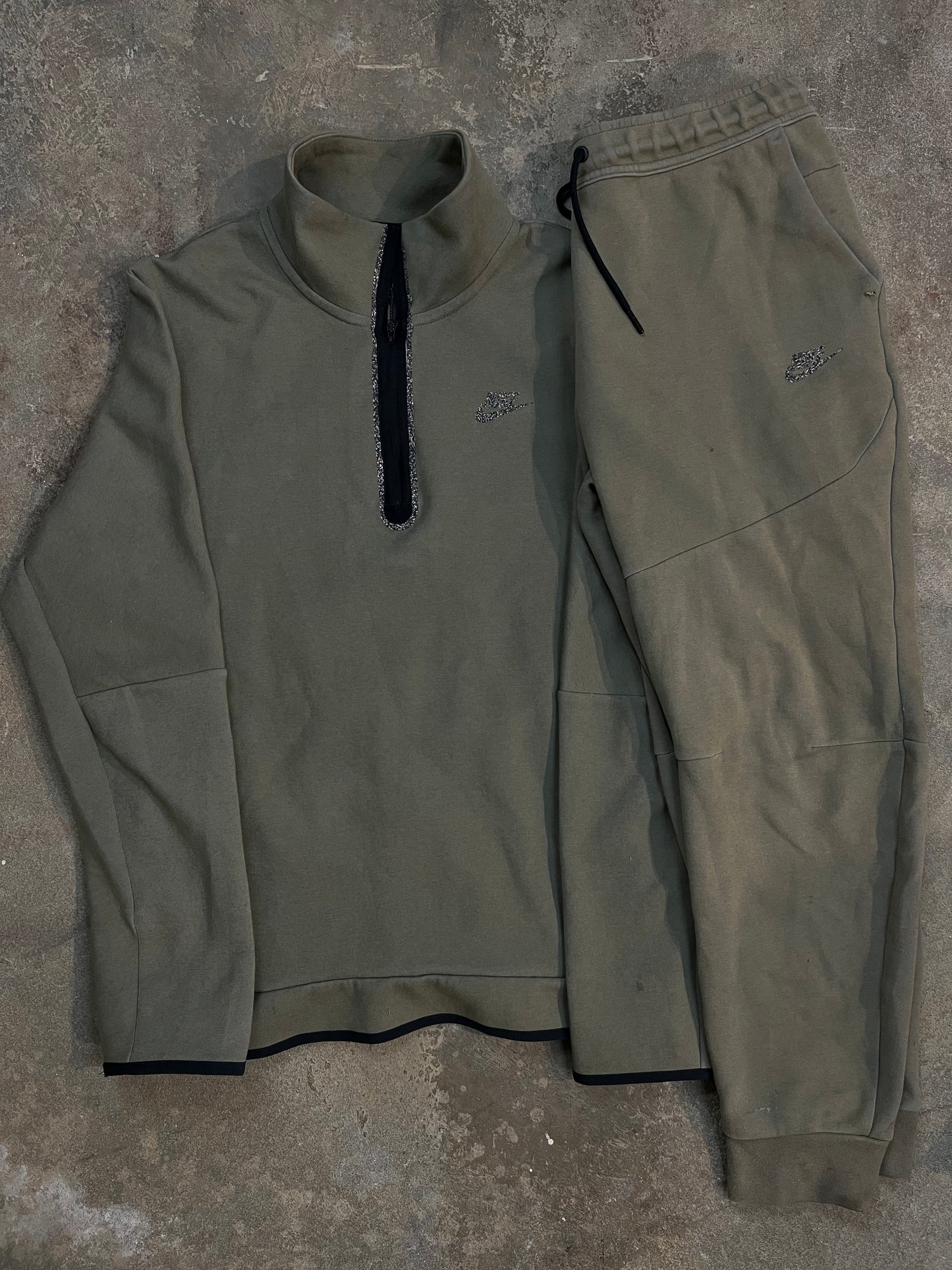 Nike Tech Sweatsuit Green Next Nature Used Large