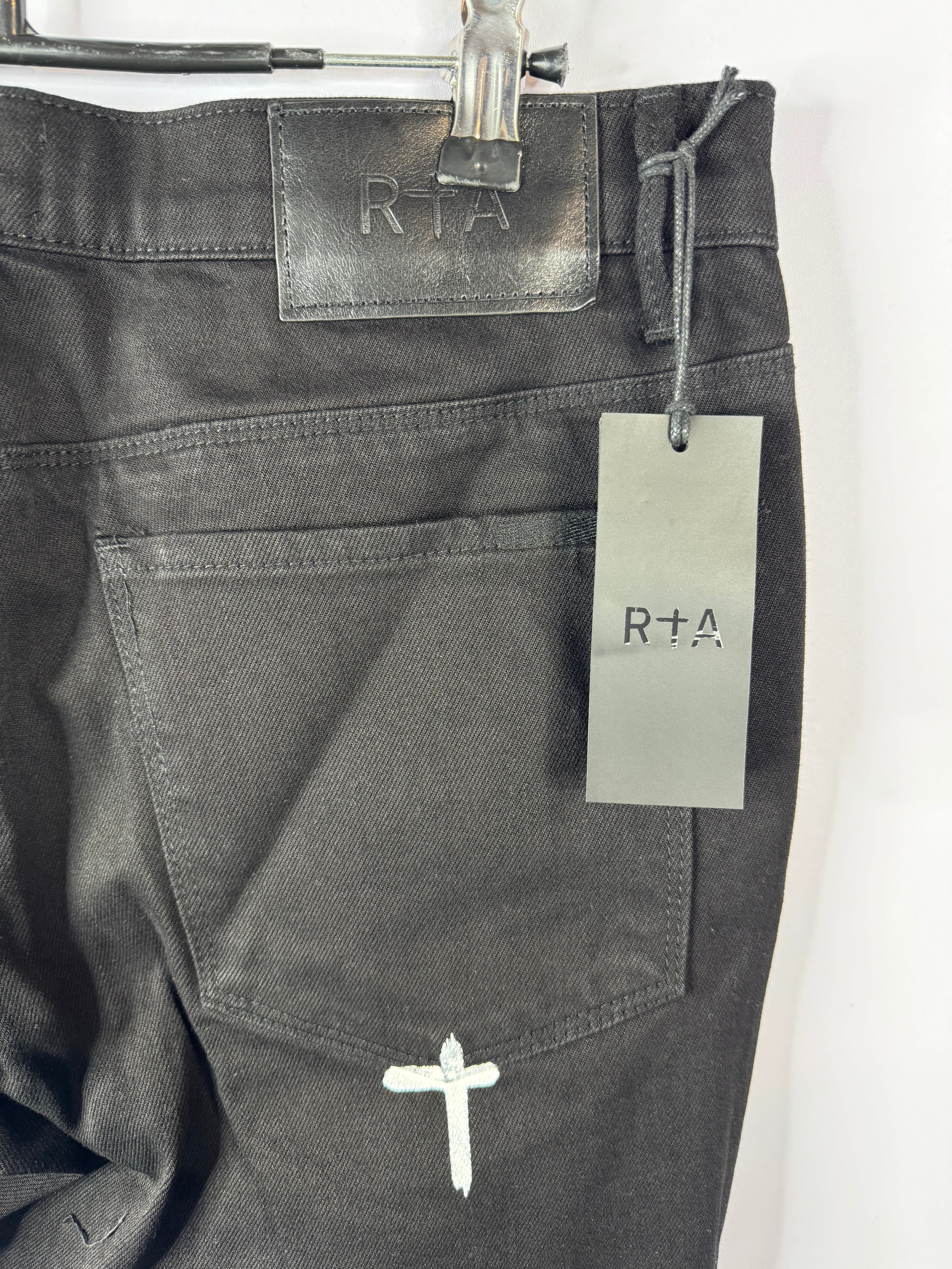 RTA Jeans RIP Black New With Tags 33