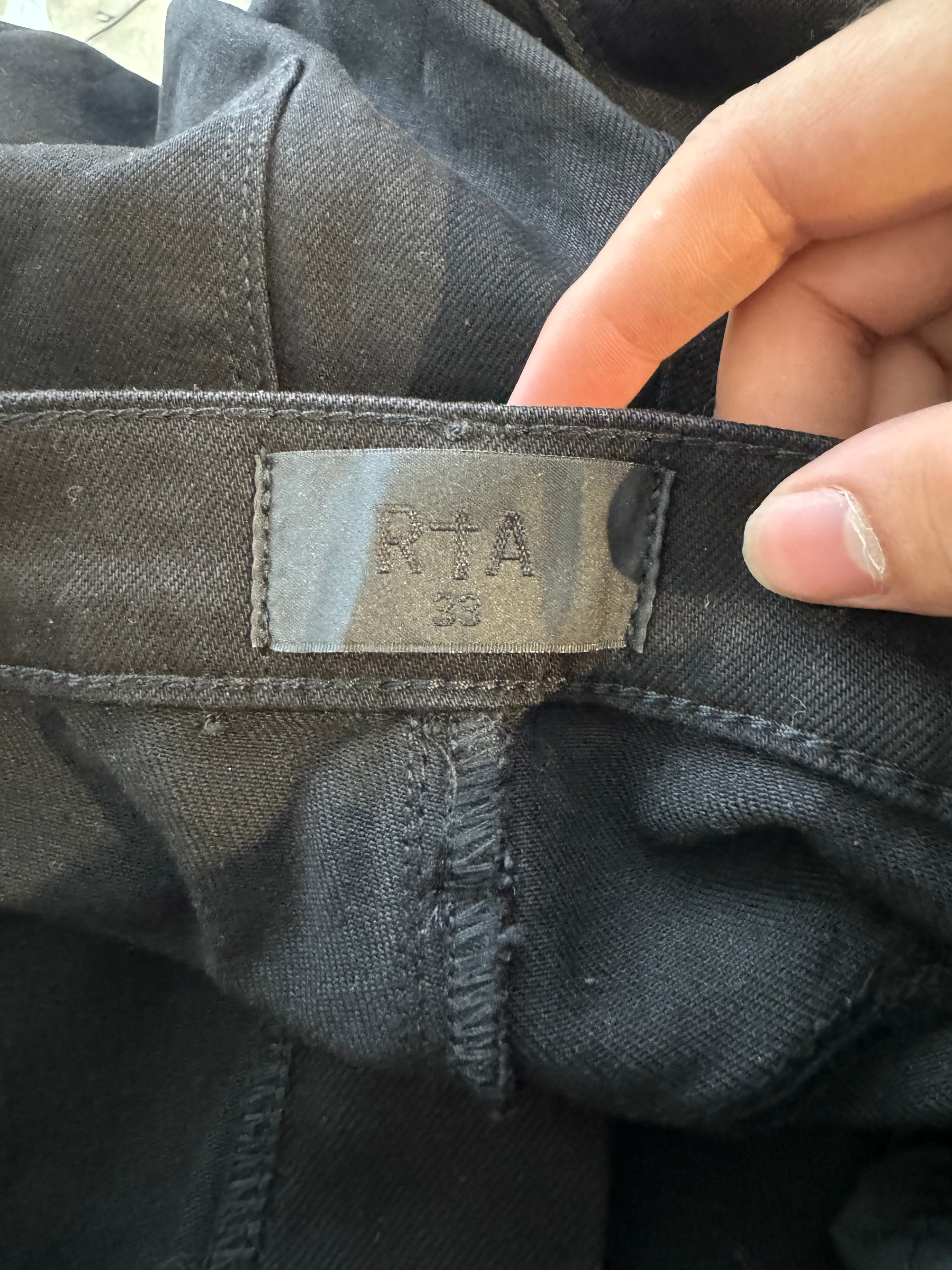 RTA Jeans RIP Black New With Tags 33