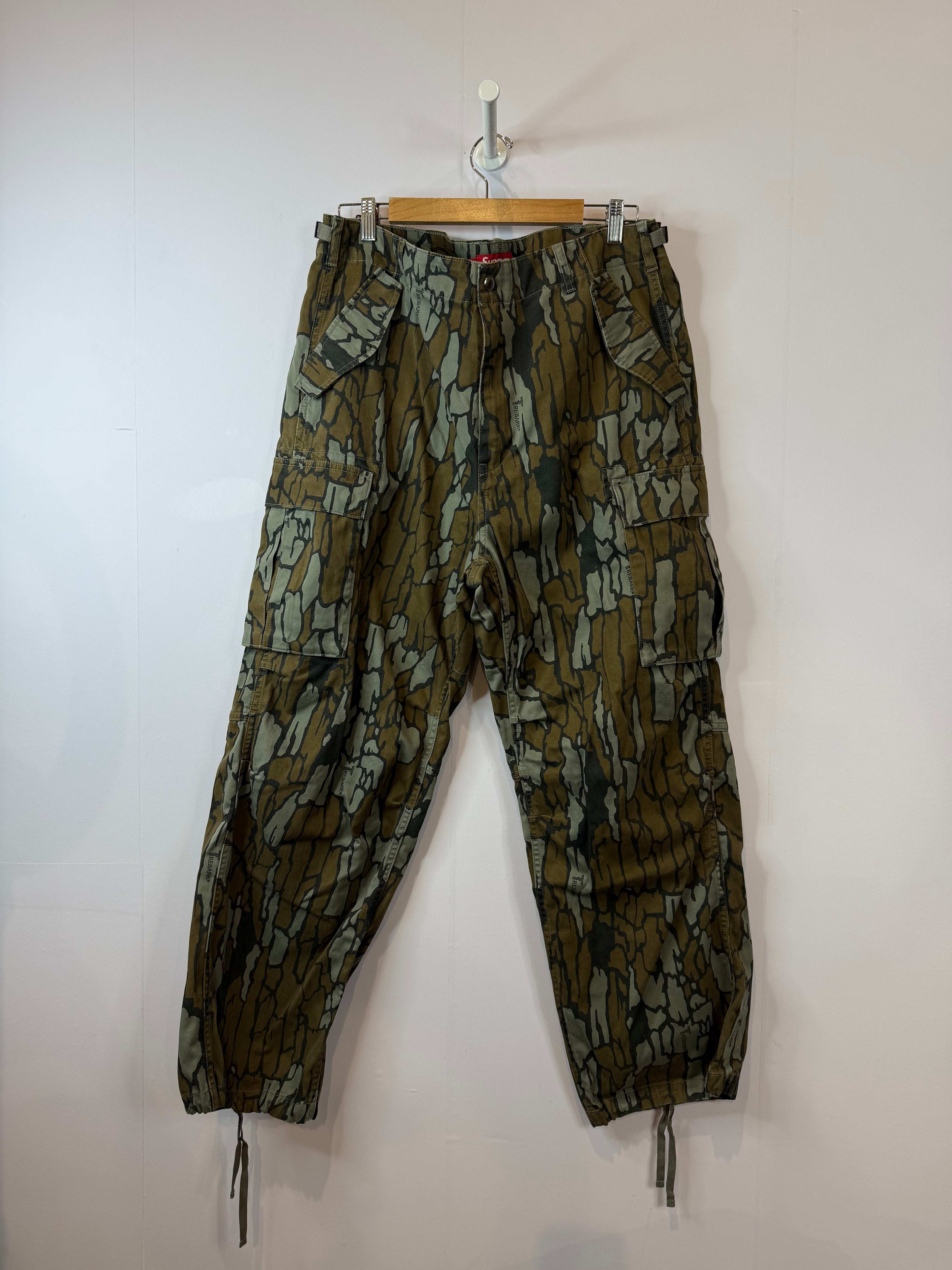 Supreme Camo Cargo Pants Used 34
