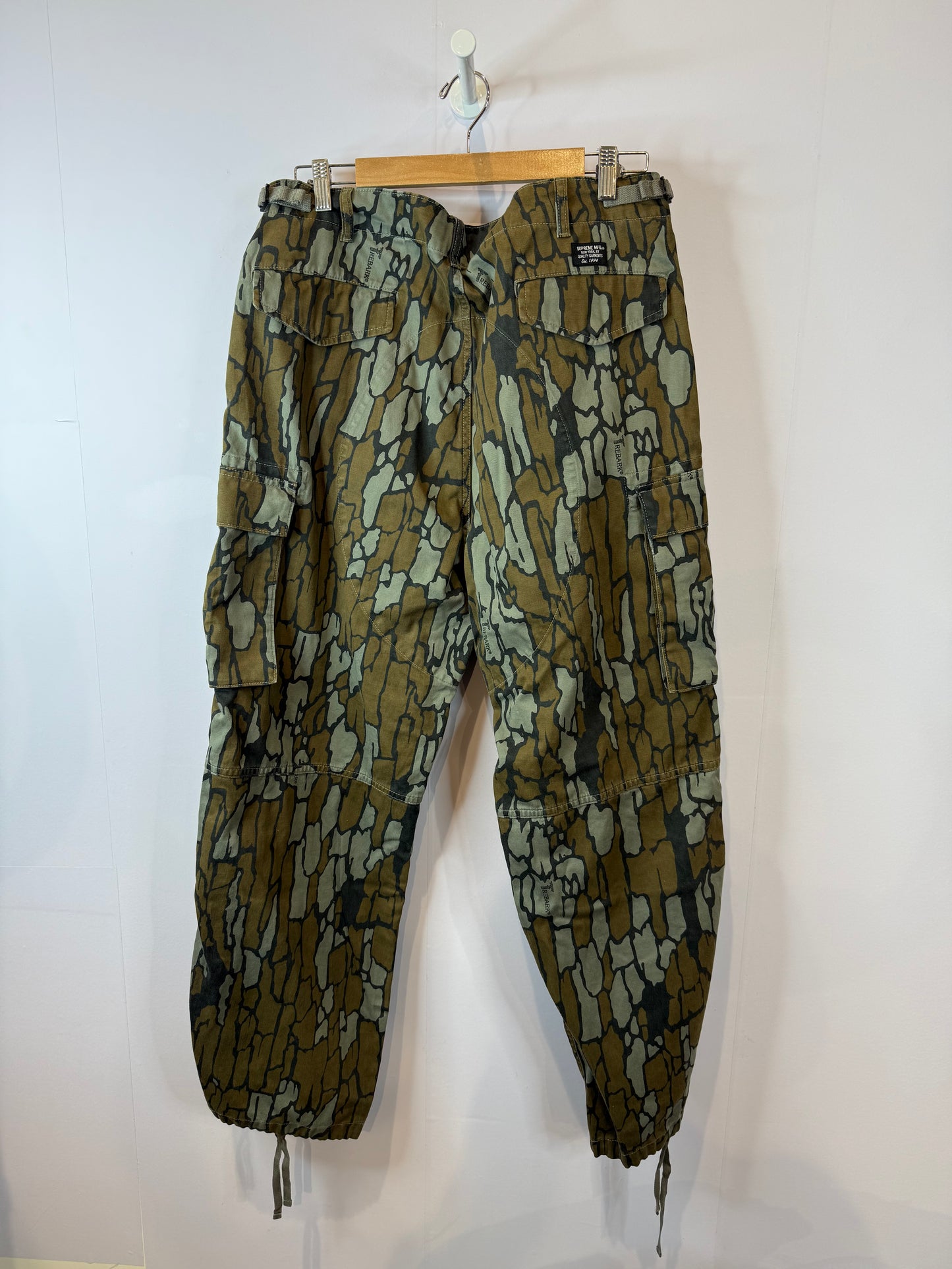 Supreme Camo Cargo Pants Used 34