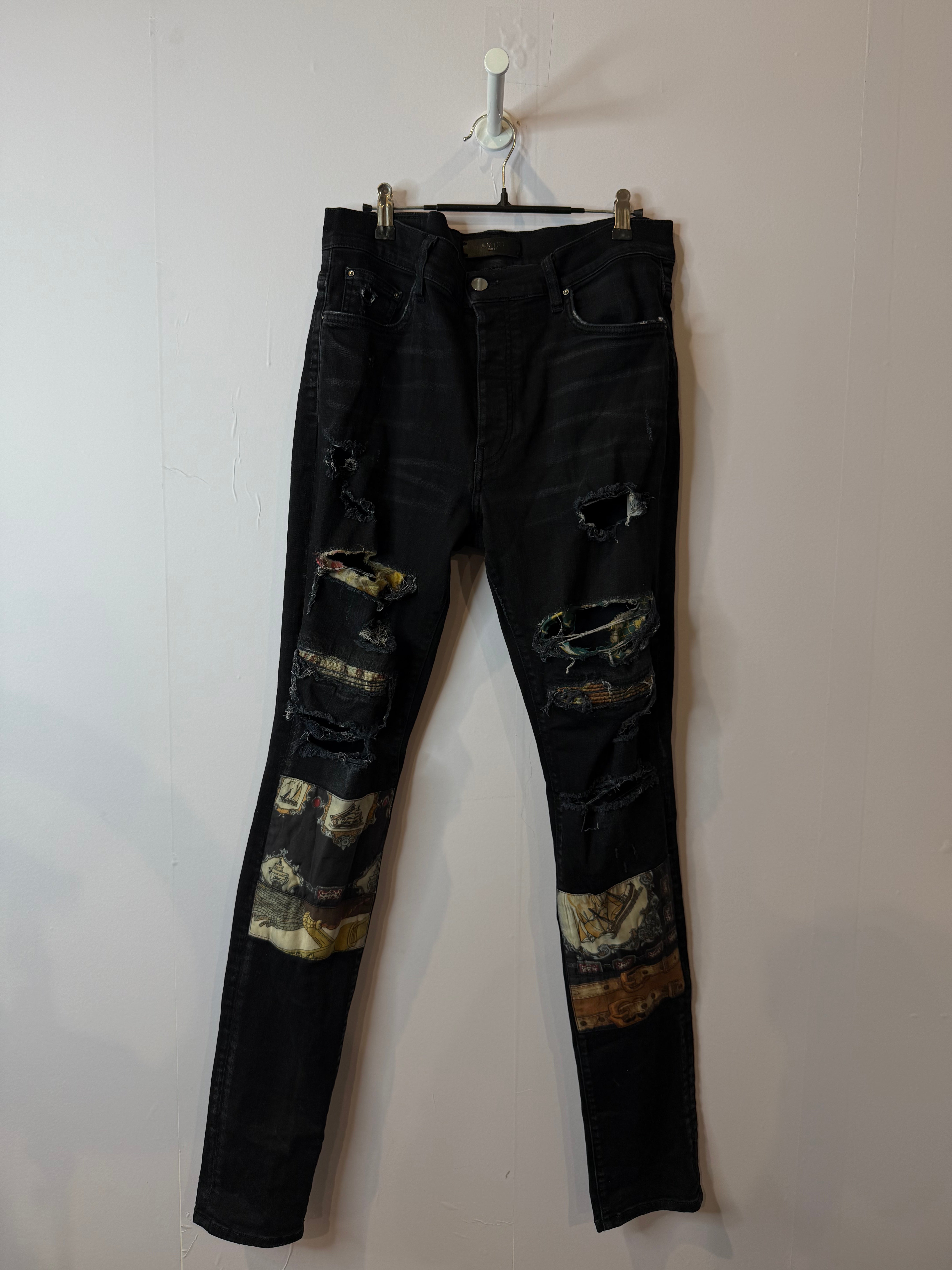 Amiri Teal Chain Patchwork Black Jeans (Ripped Knee) Used 34