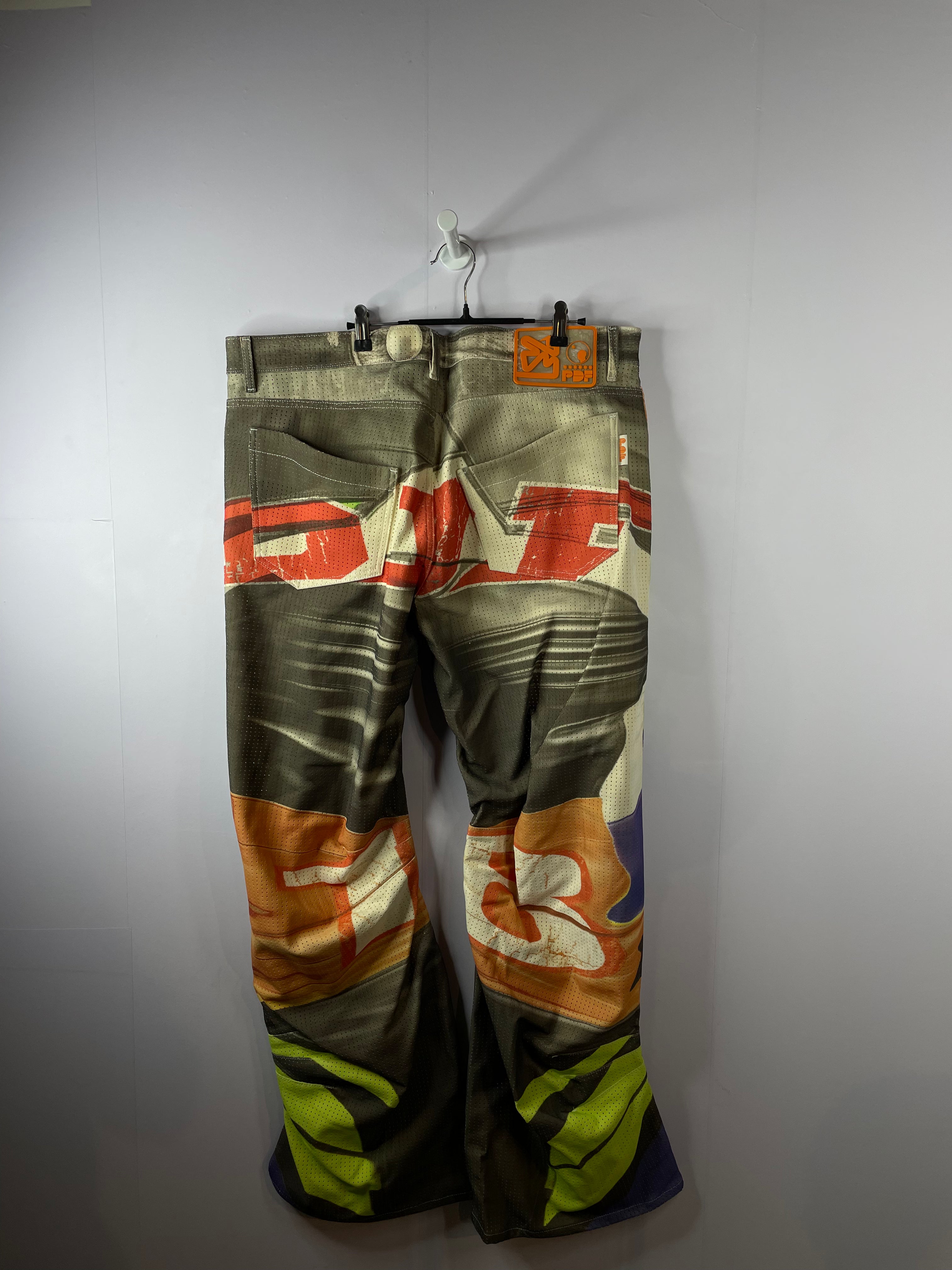 PDF Channel No Name Multicolor Jeans