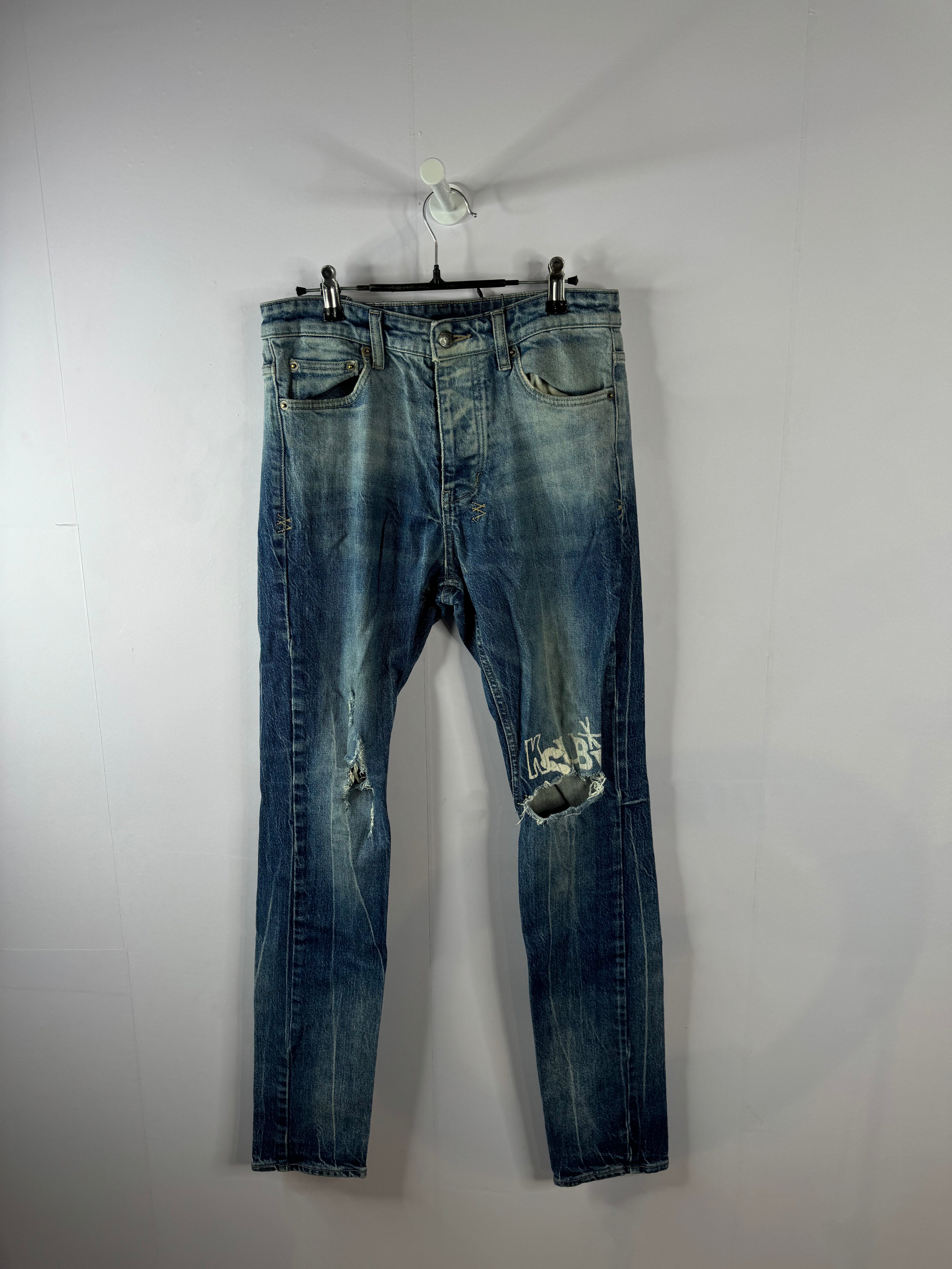 Ksubi Jeans Knee Rip LoGo Used 30