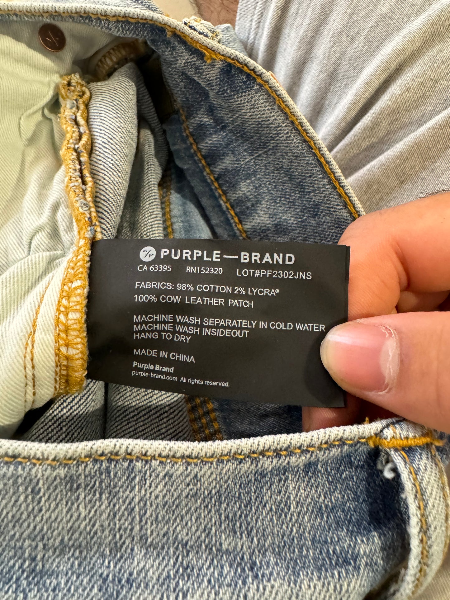 Purple Jeans Light Wash Distressed New With Tags 32