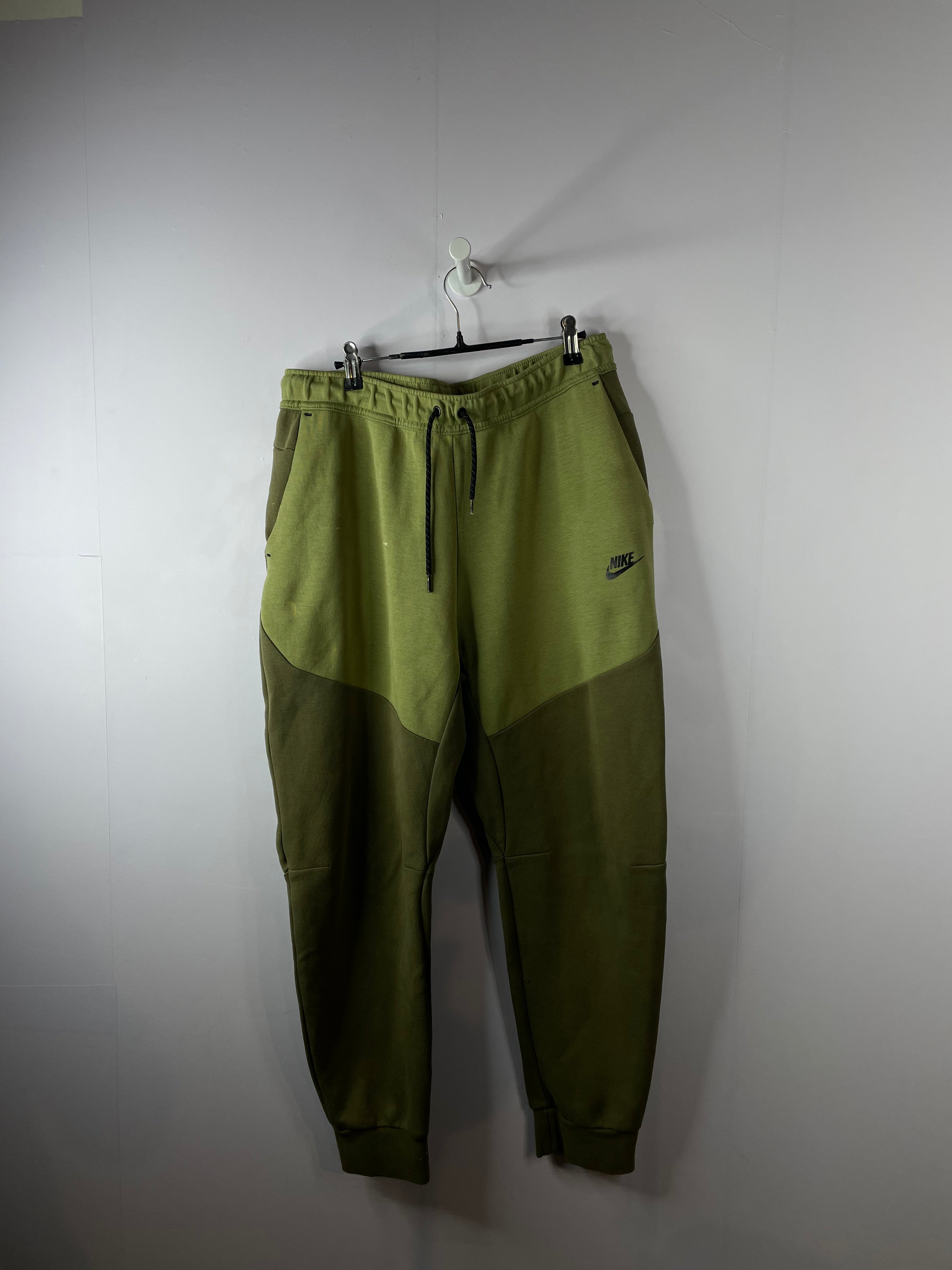 Nike Tech Sweatsuit Olive Sage