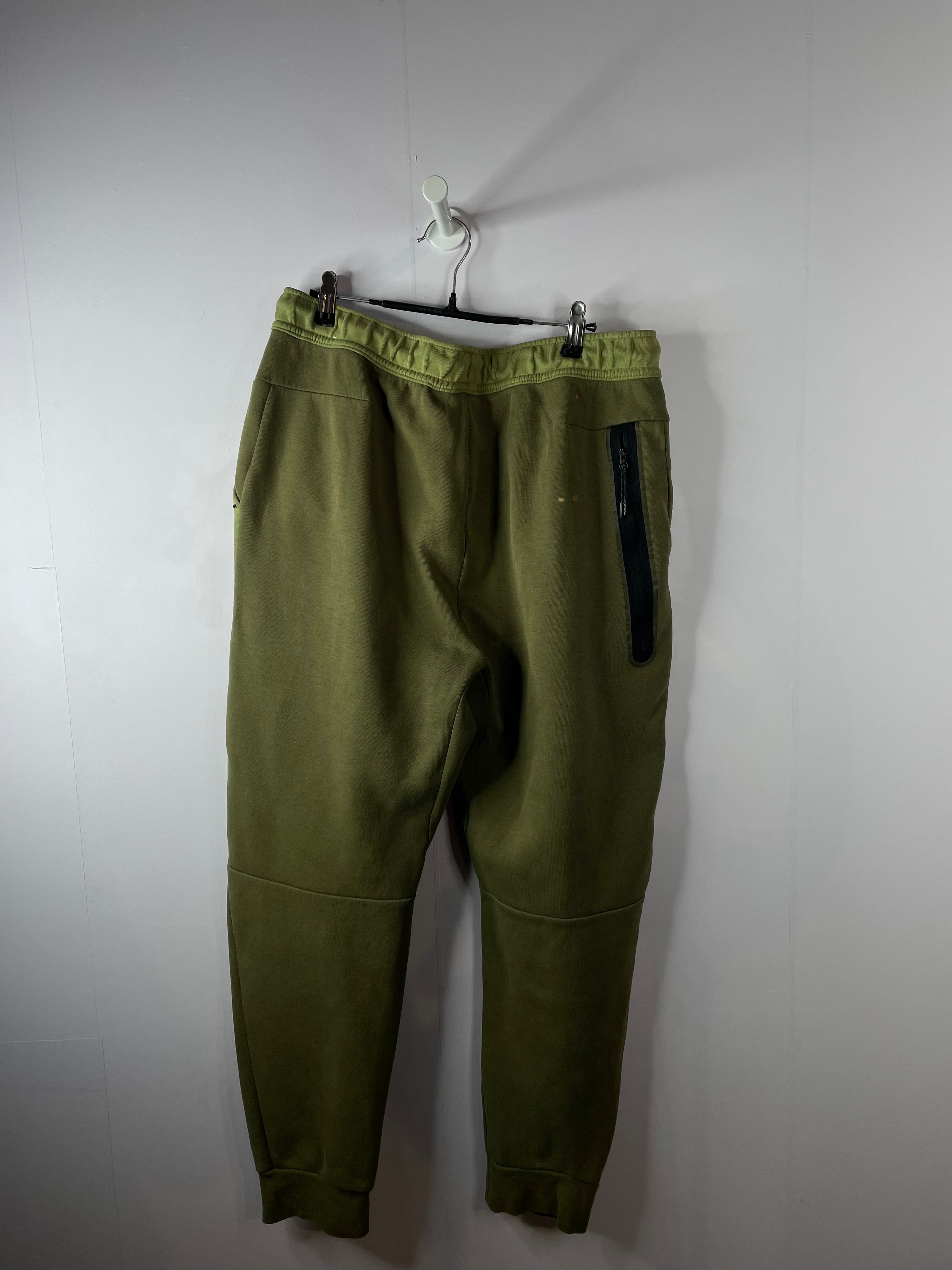 Nike Tech Sweatsuit Olive Sage