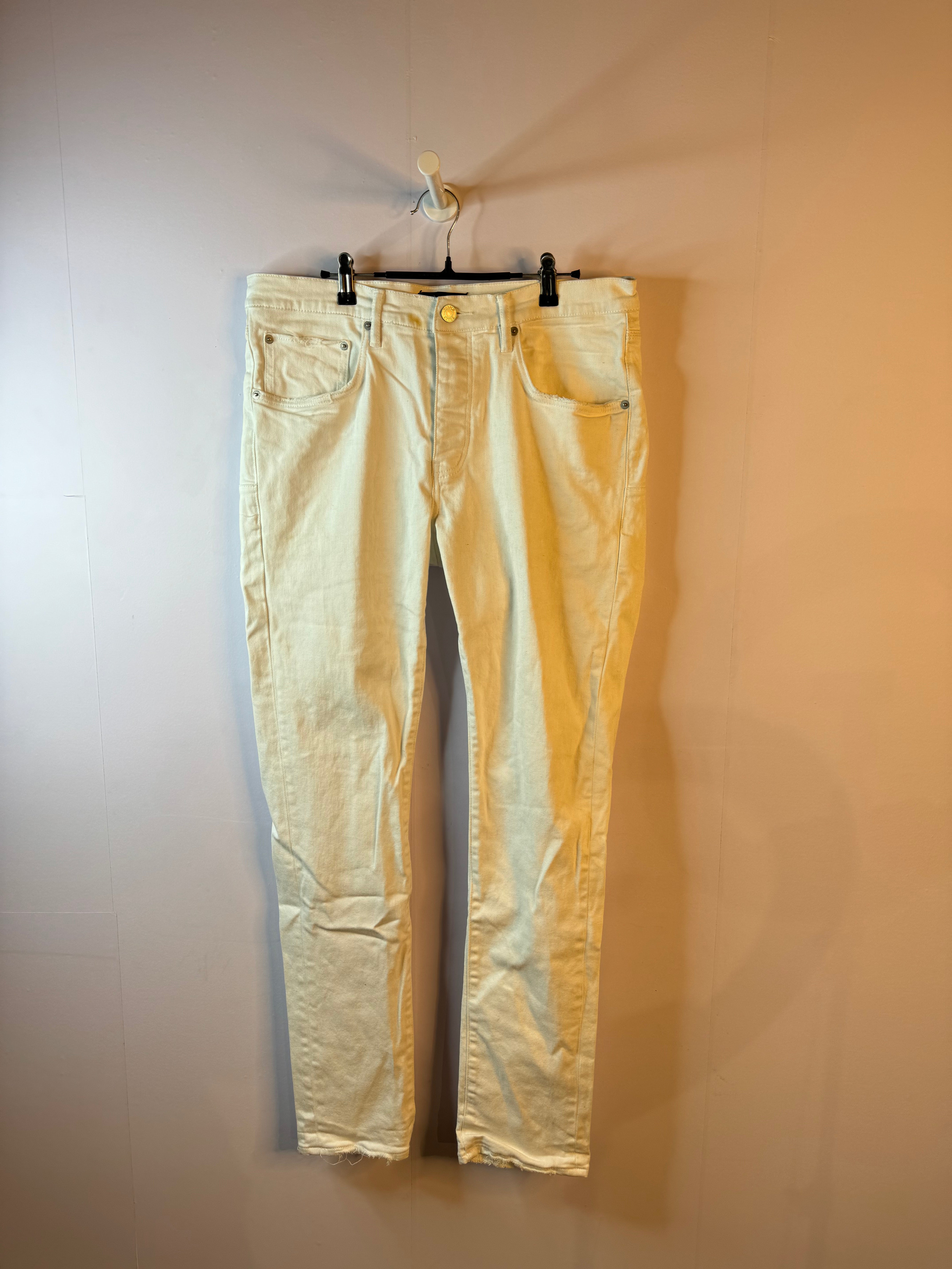 Purple Jeans White Plain Used 36