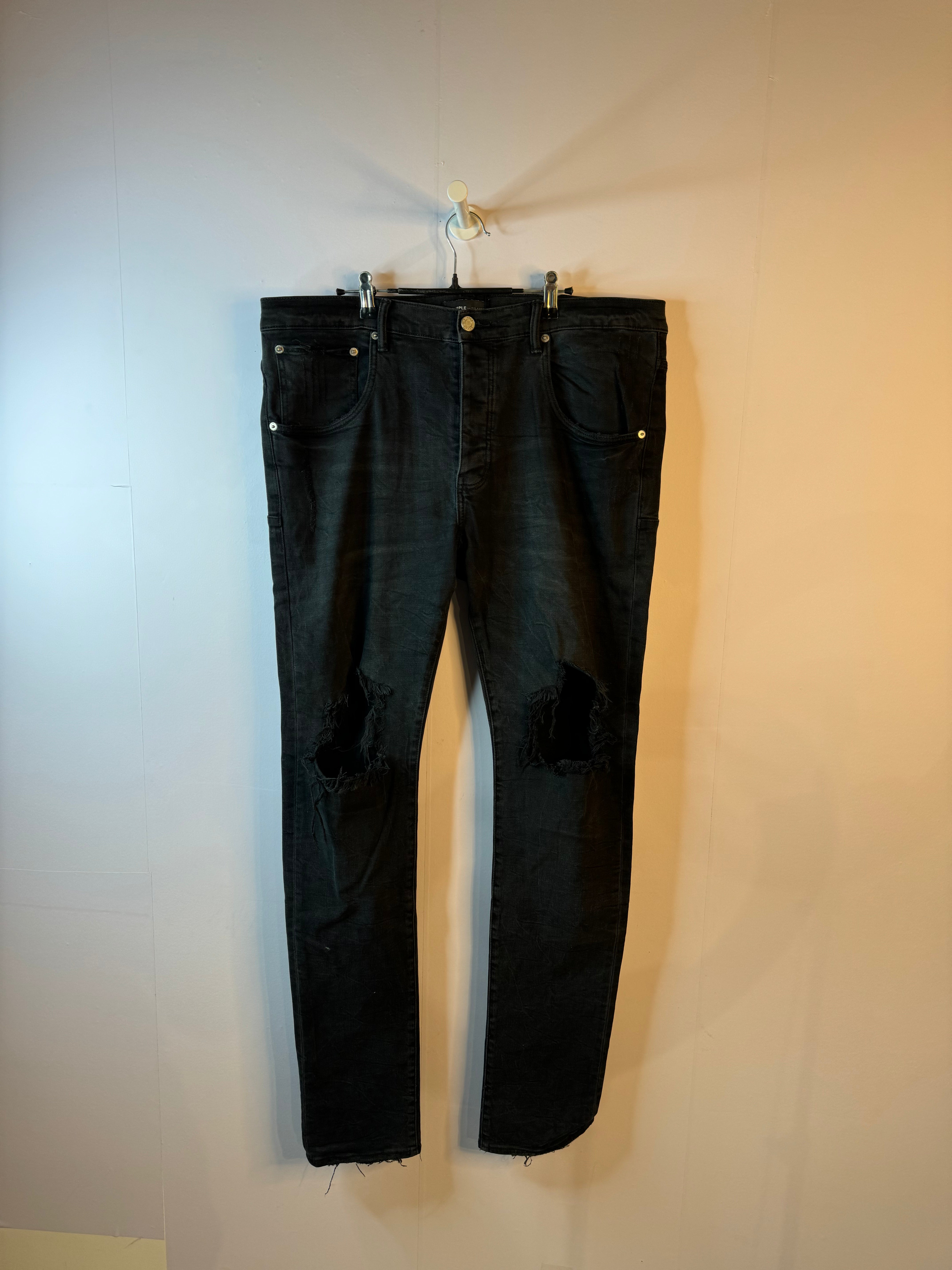 Purple Jeans Black Ripped Used 38