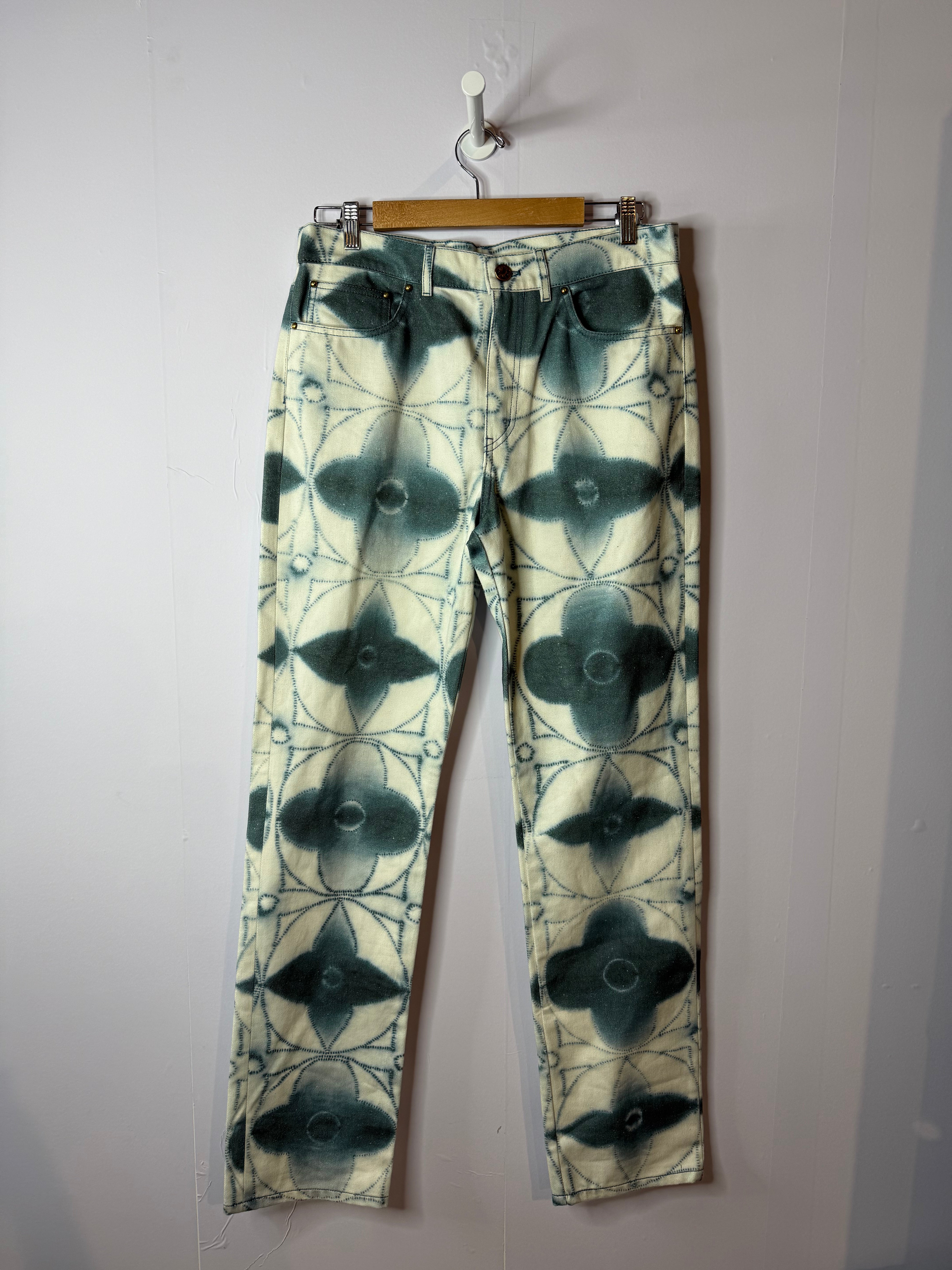 LV Tie Dye Monogram Denim Used 32