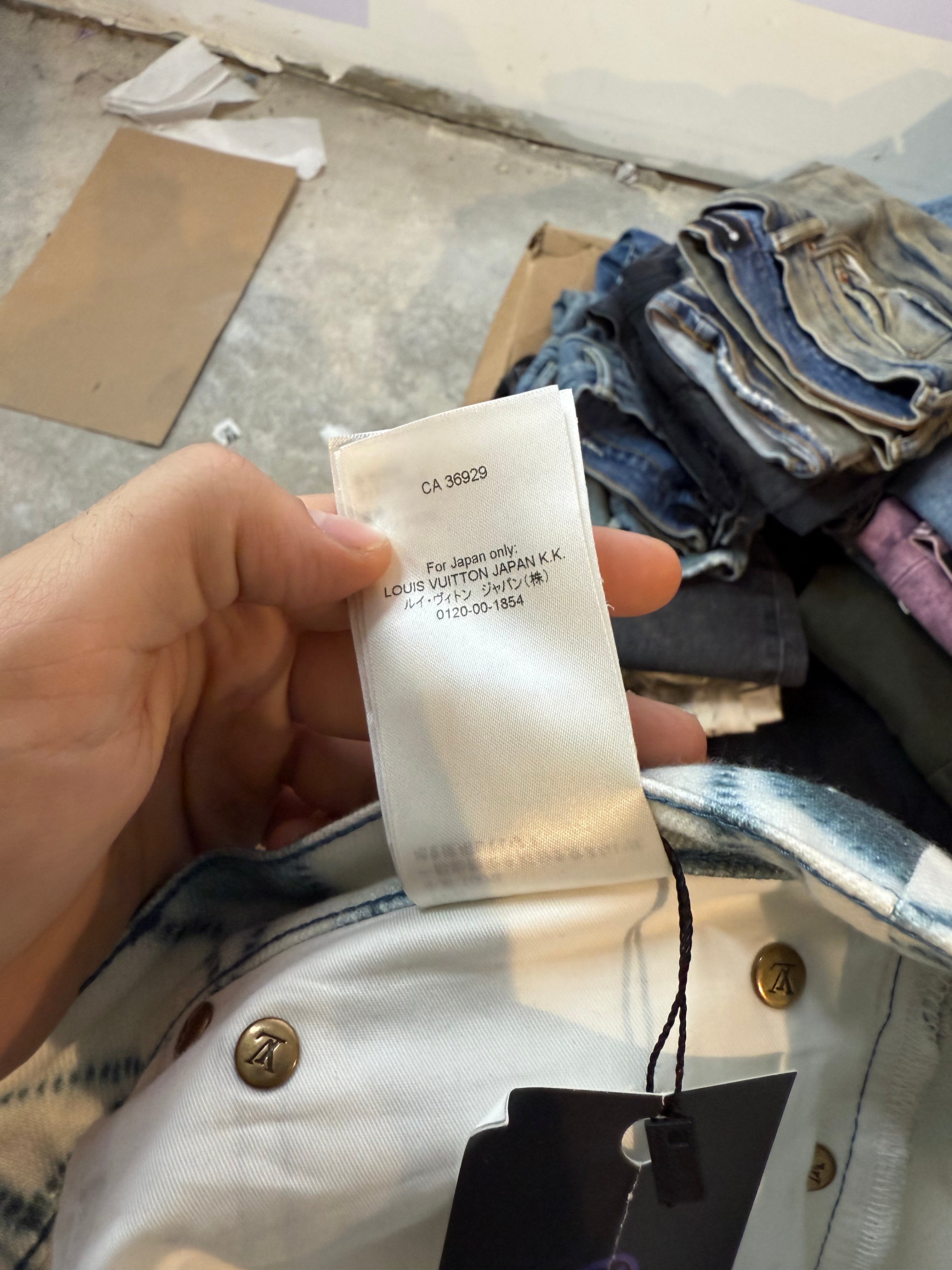 LV Tie Dye Monogram Denim Used 32