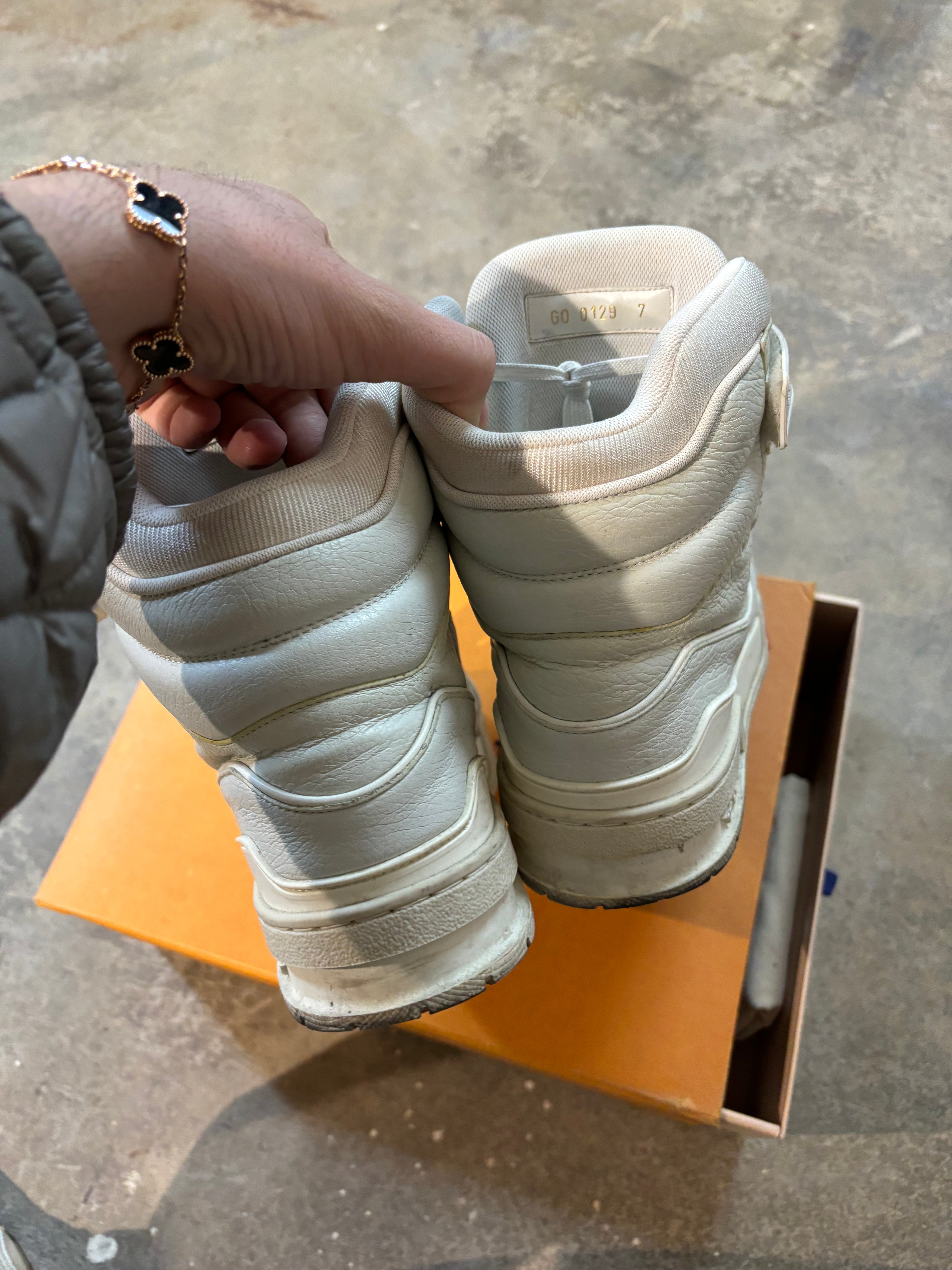 LV Virgil High Top Trainer Cream Used US 8.5 With Box