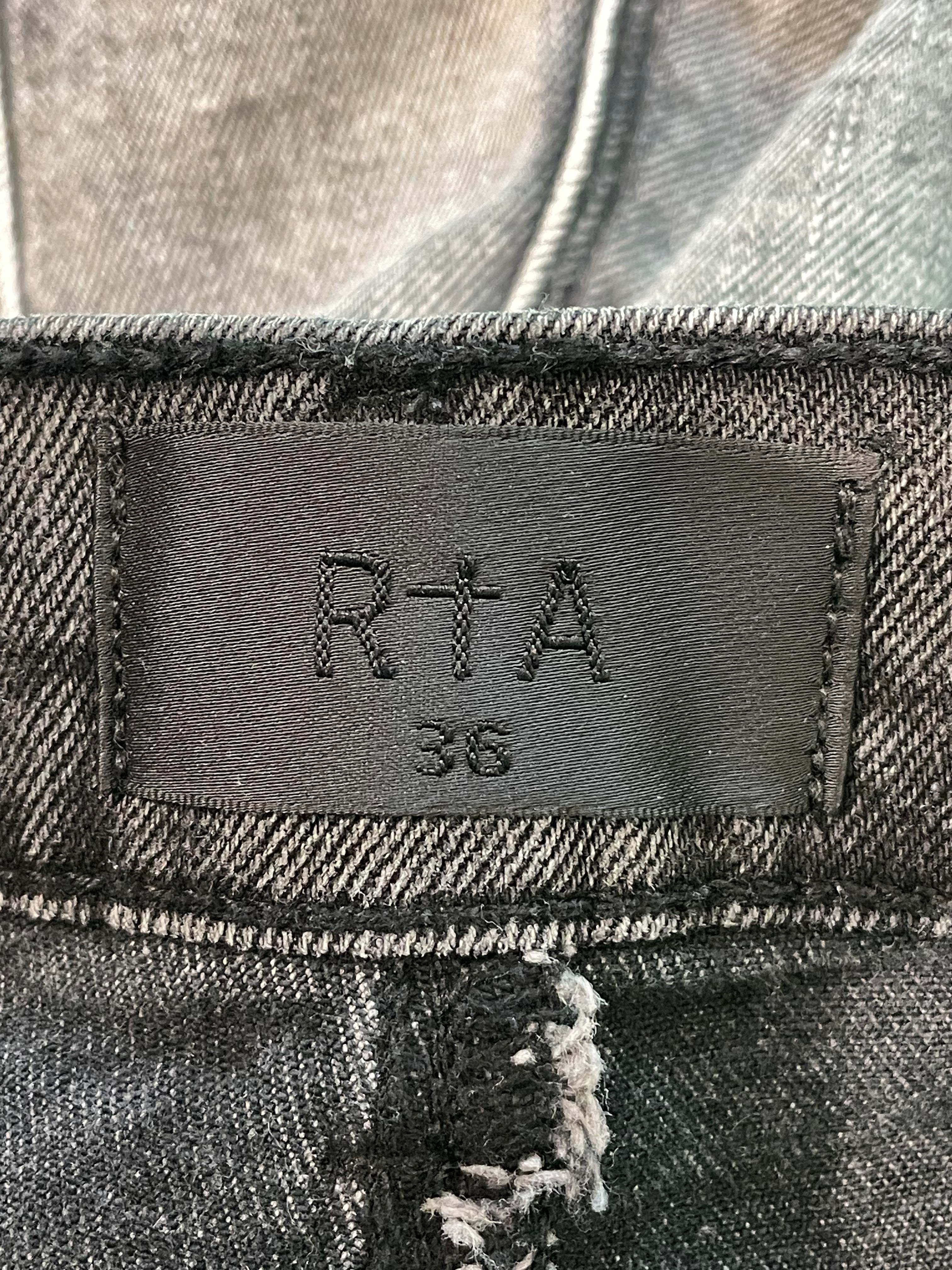 RTA "Stone Grey" Light Wash Jeans