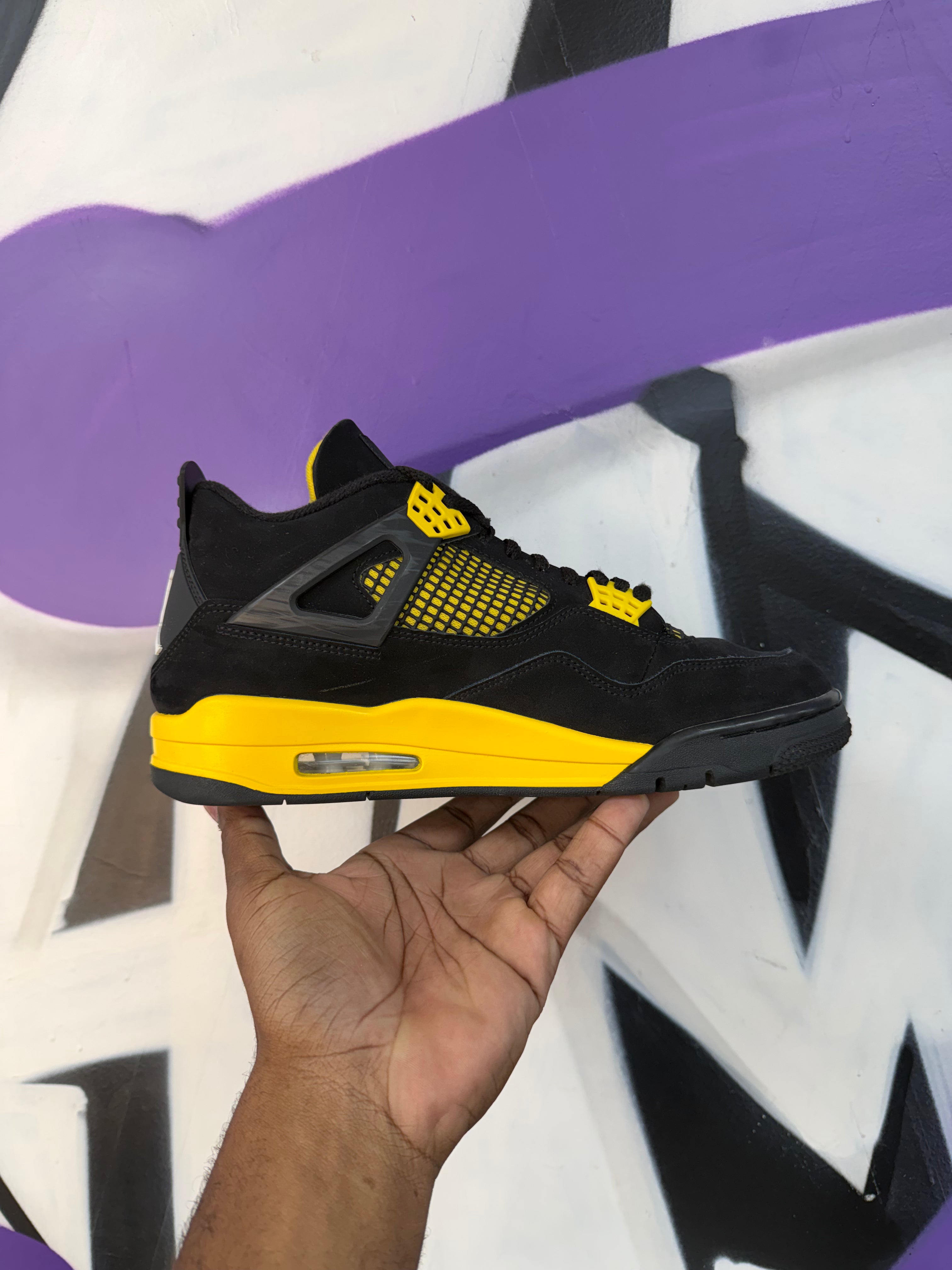 Jordan 4 Yellow Thunder Sneakers
