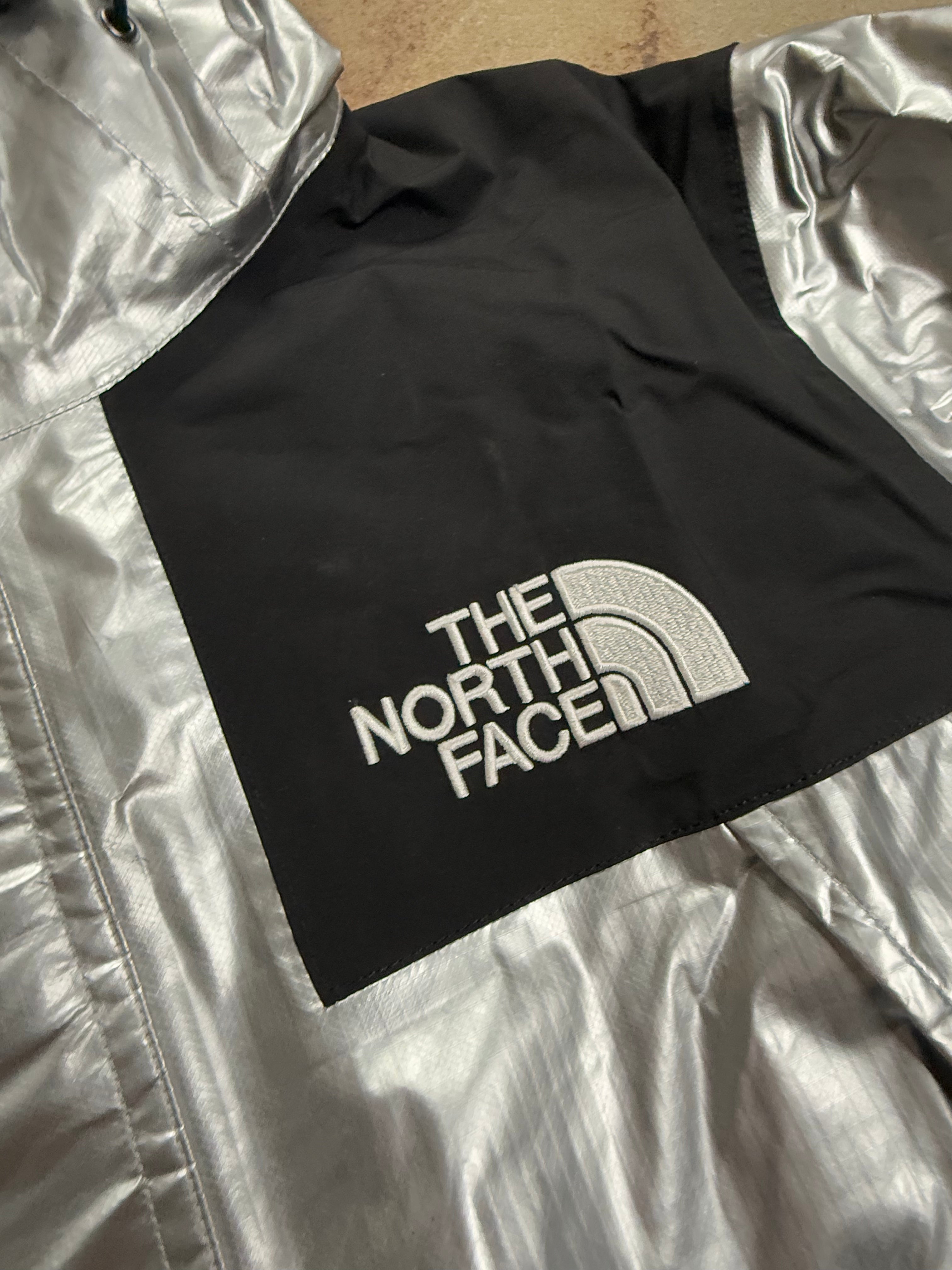 Supreme TNF Silver Metalic XL New