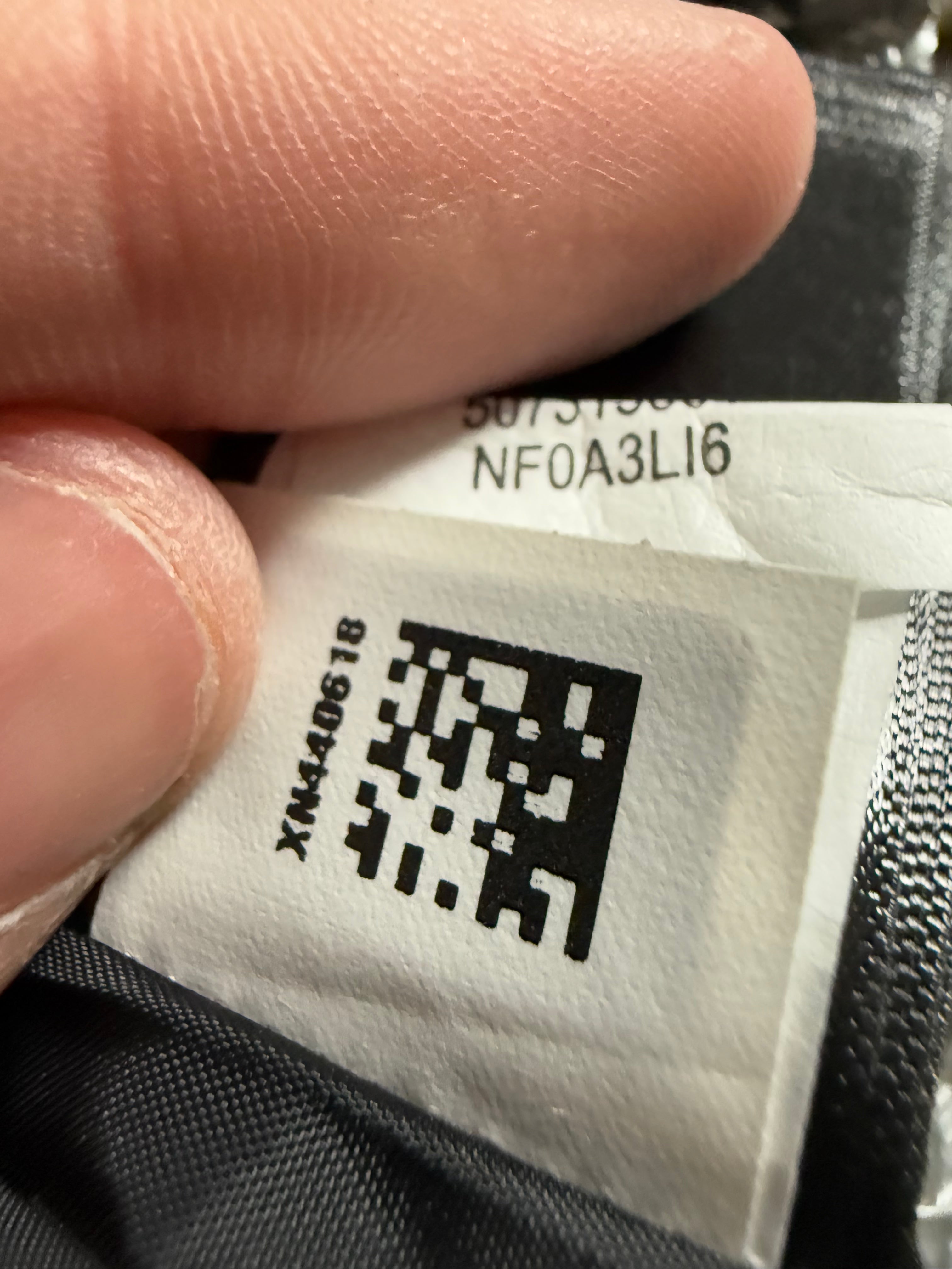 Supreme TNF Silver Metalic XL New