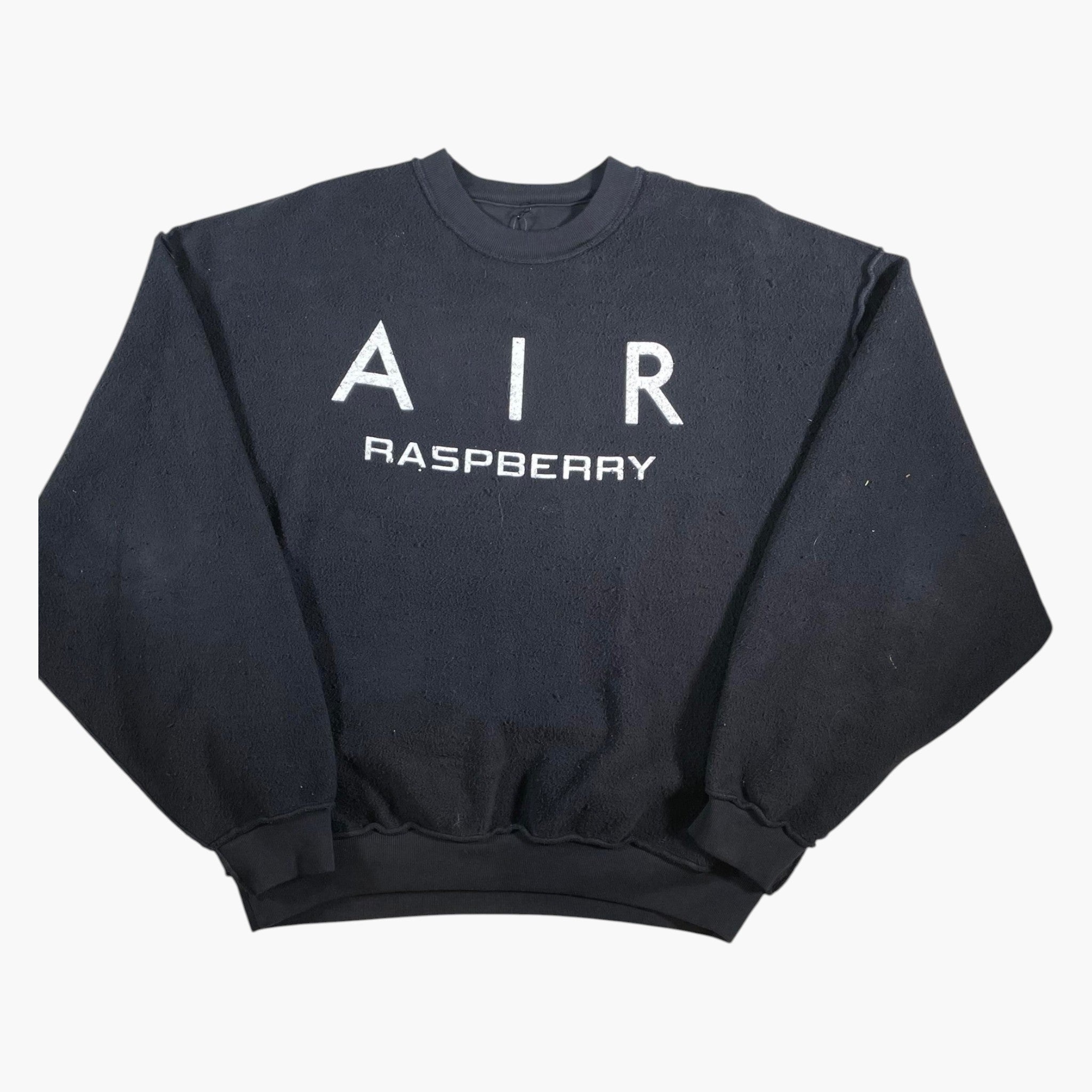 GV Gallery Air Raspberry Black Crewneck