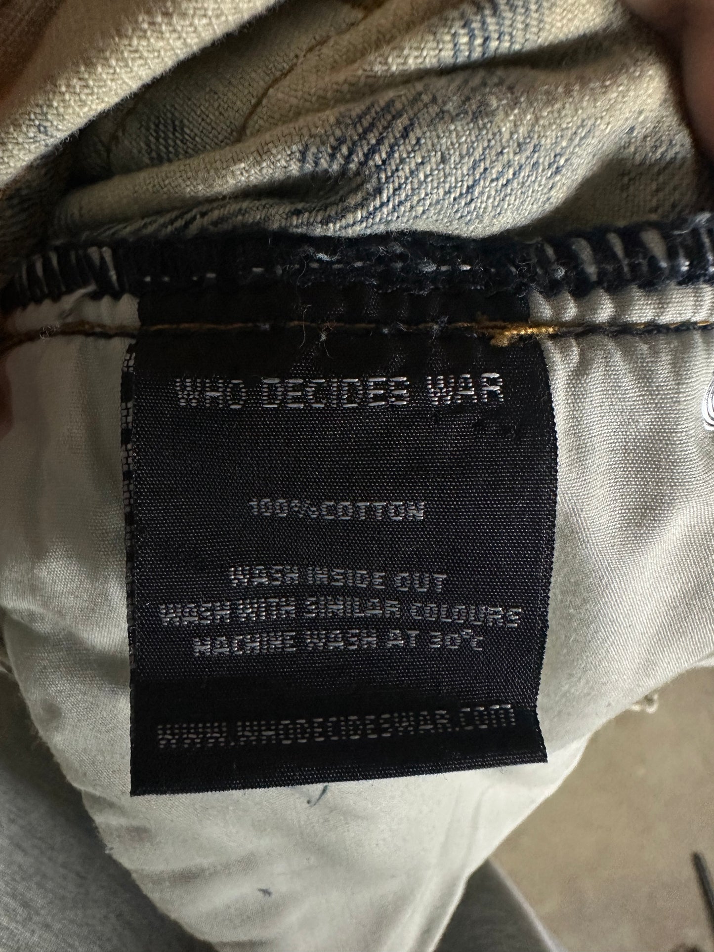 WDW Crimson Sky Bleached Denim Size 28 New