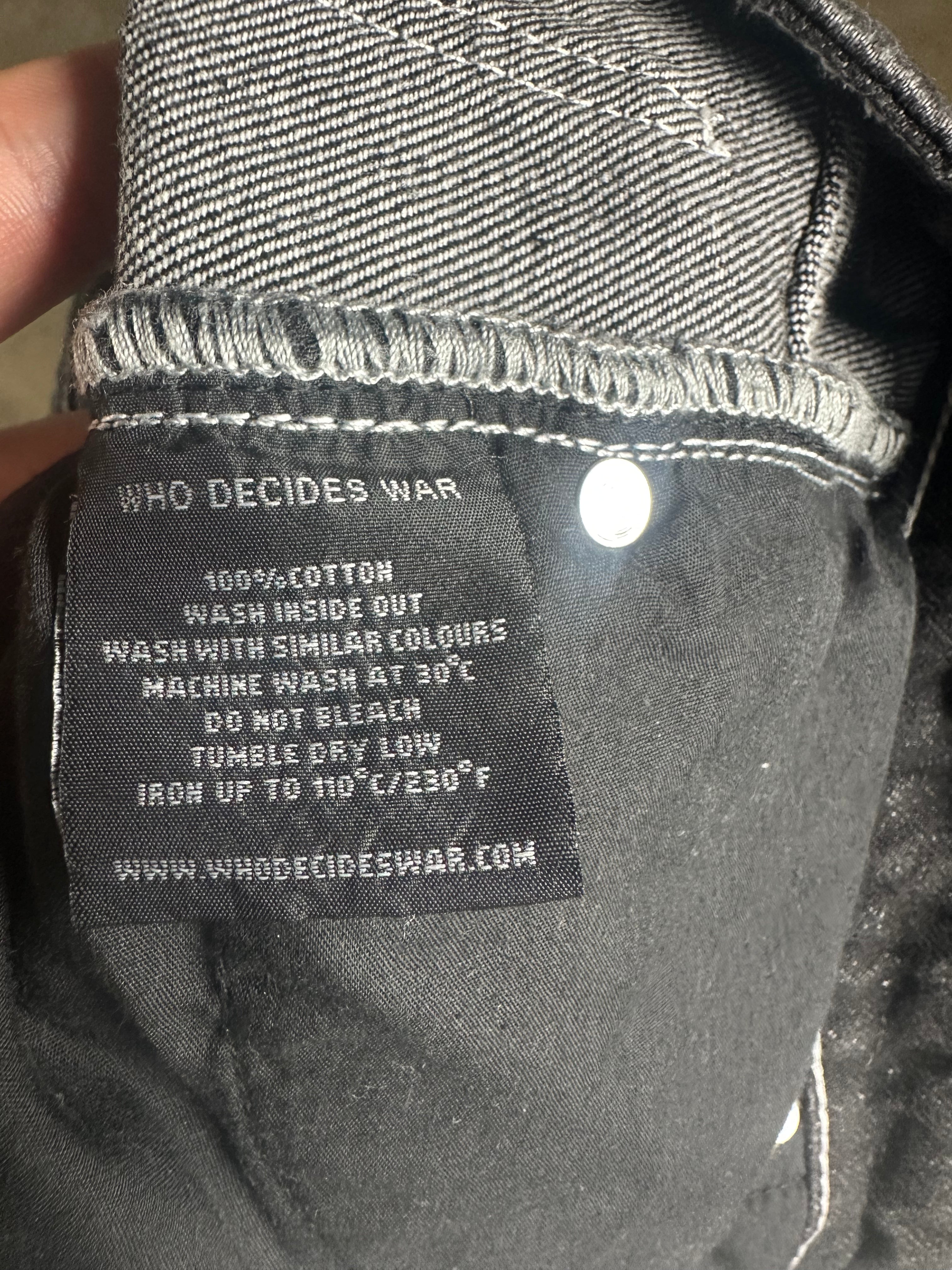 WDW Darning Side Embroidery Shorts Coal
