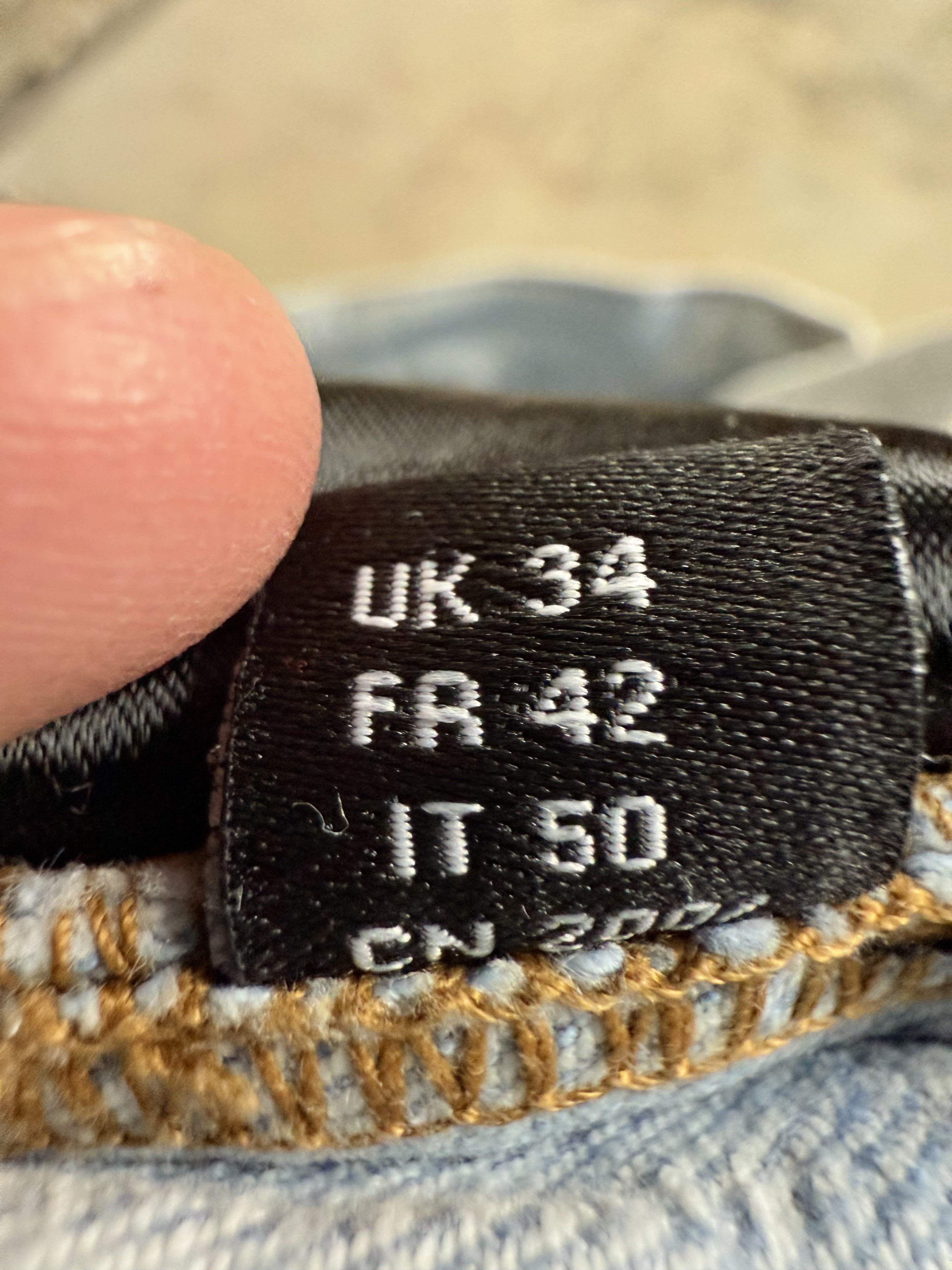 Amiri Chemist Jeans Light Wash White Stars Used 34