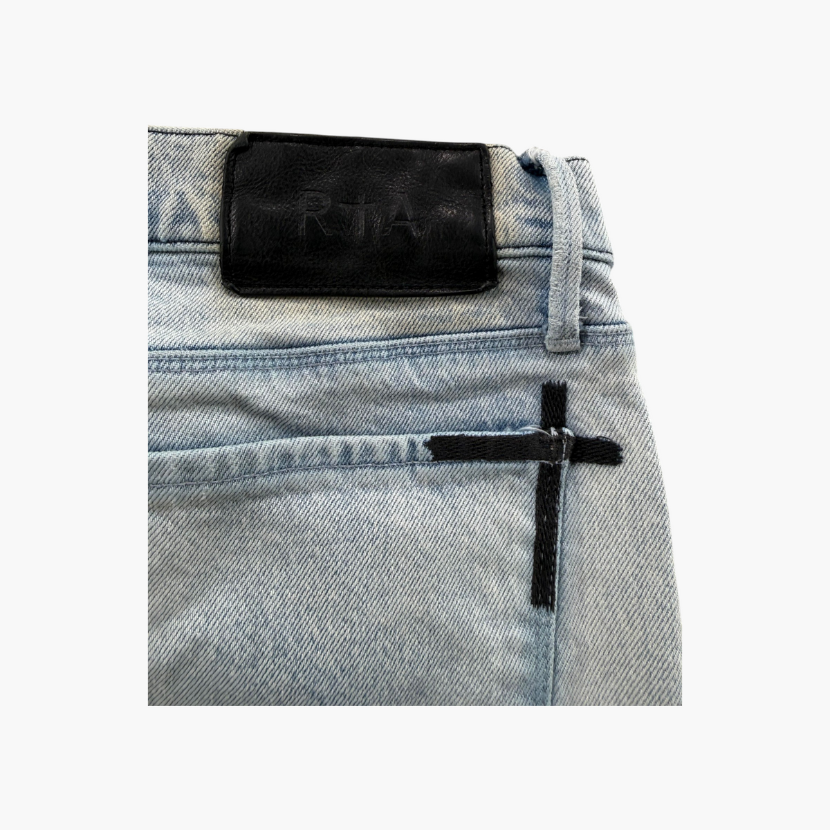 RTA Light Wash RIP Jeans