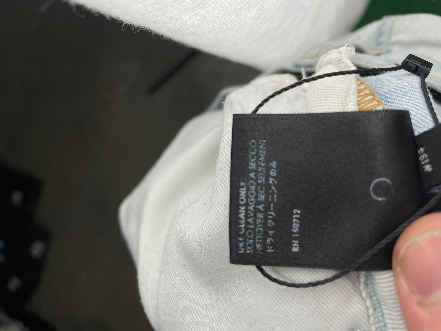 Amiri Jeans Lightwash White Stripe Jeans Used 28