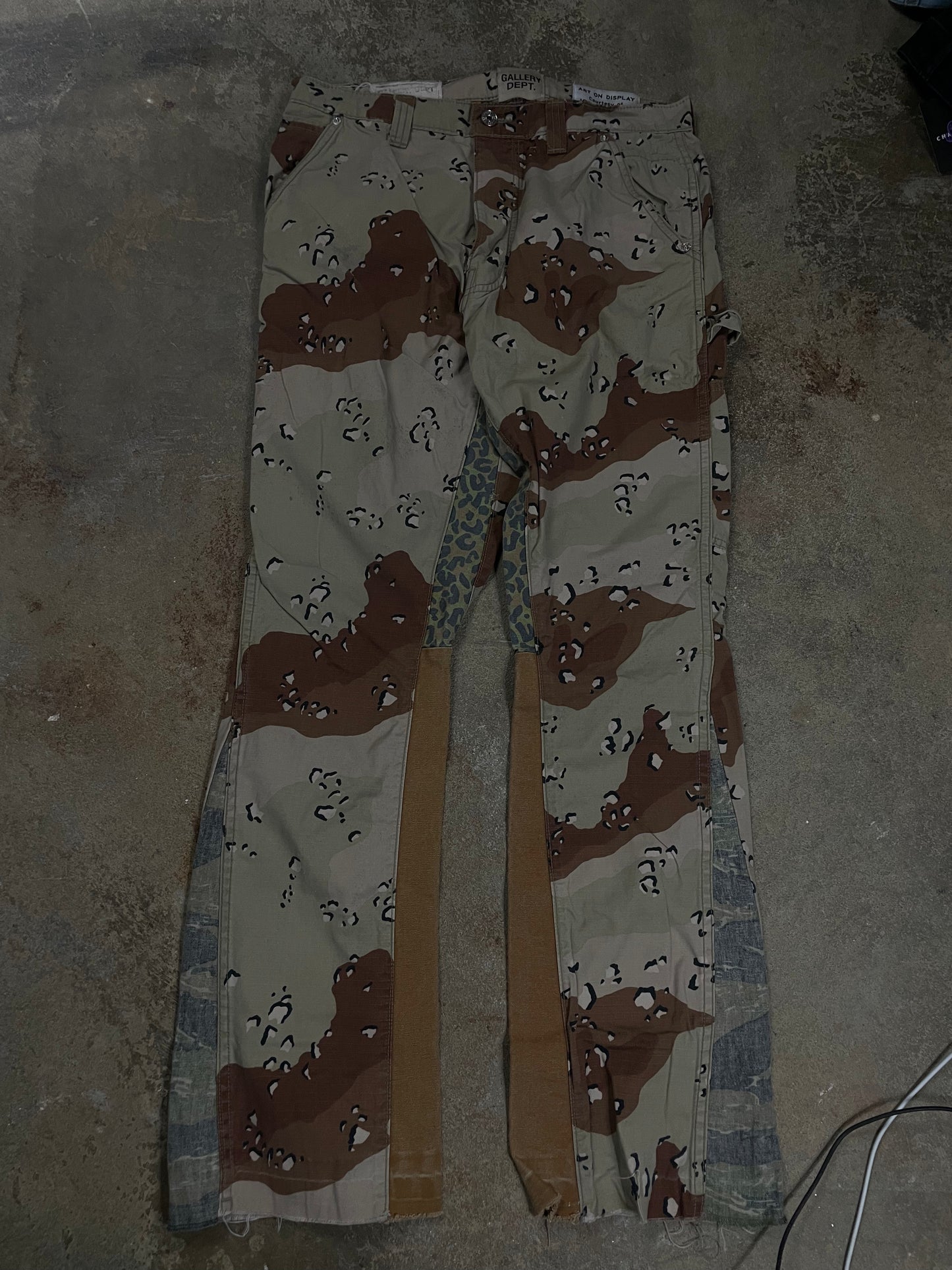 Gallery Dept Camo Flare Pants New 32