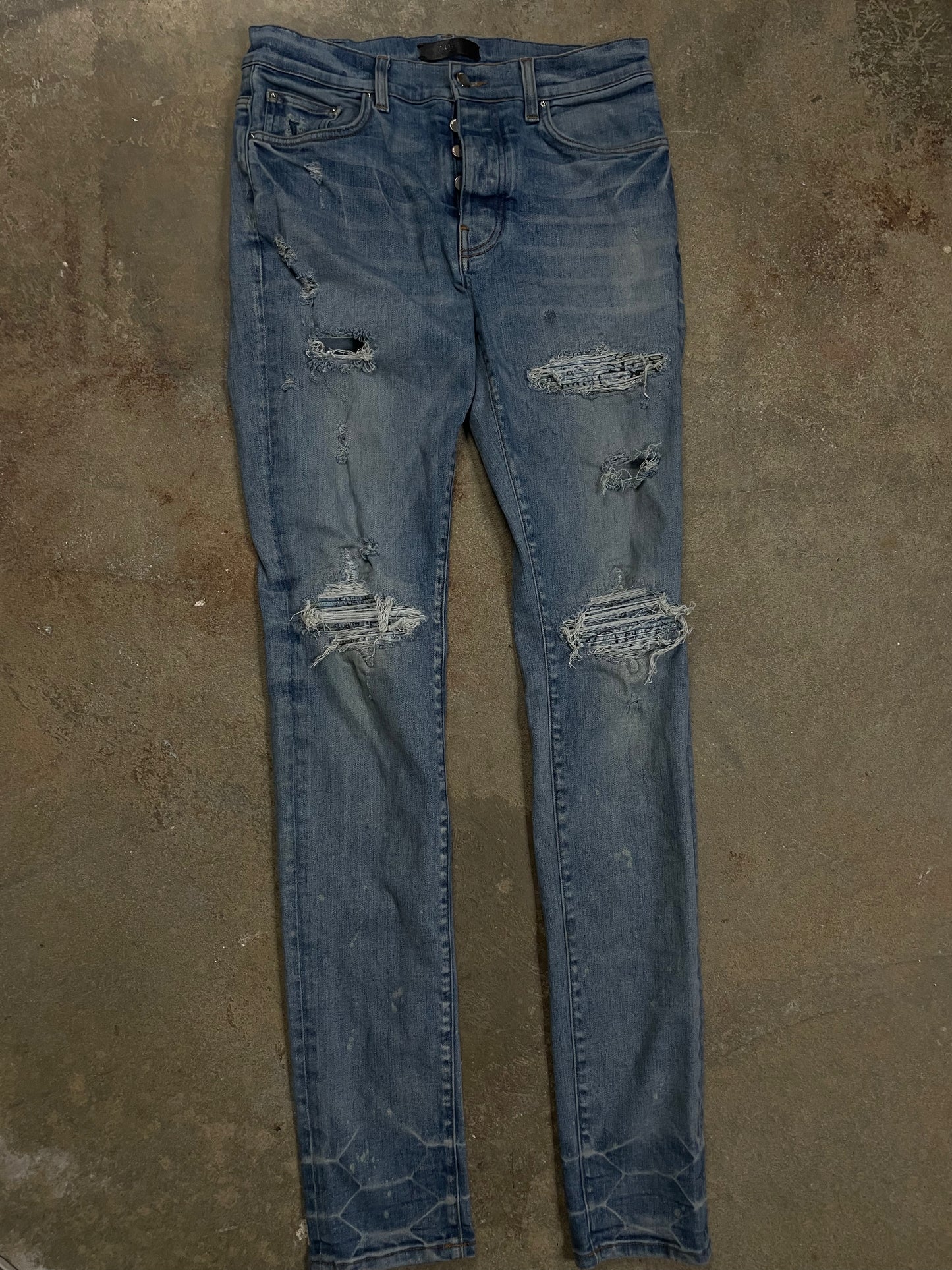 Amiri MX1 Light Wash Baby Blue Paisley Used 32