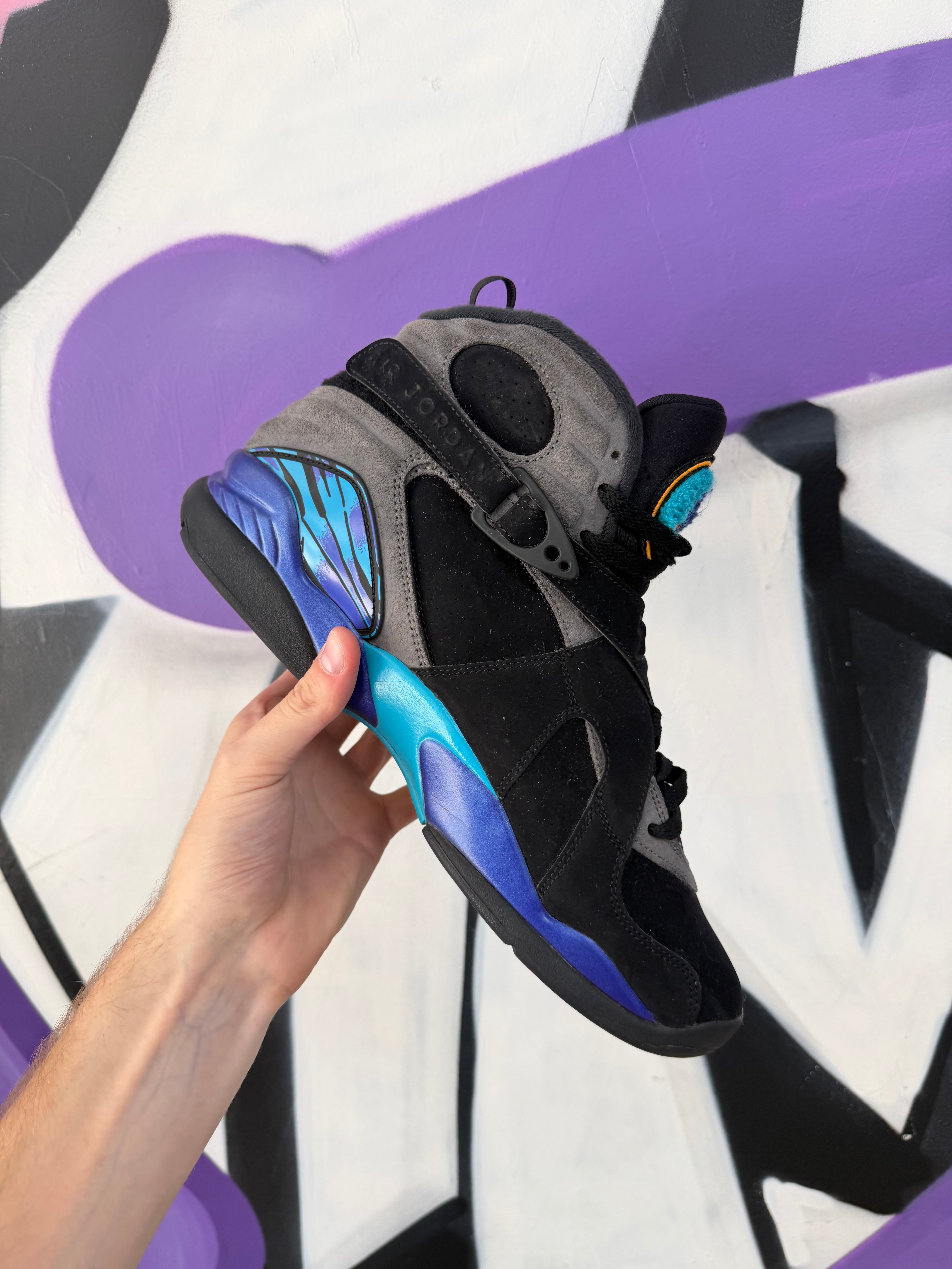 Jordan 8 Aqua Sneakers