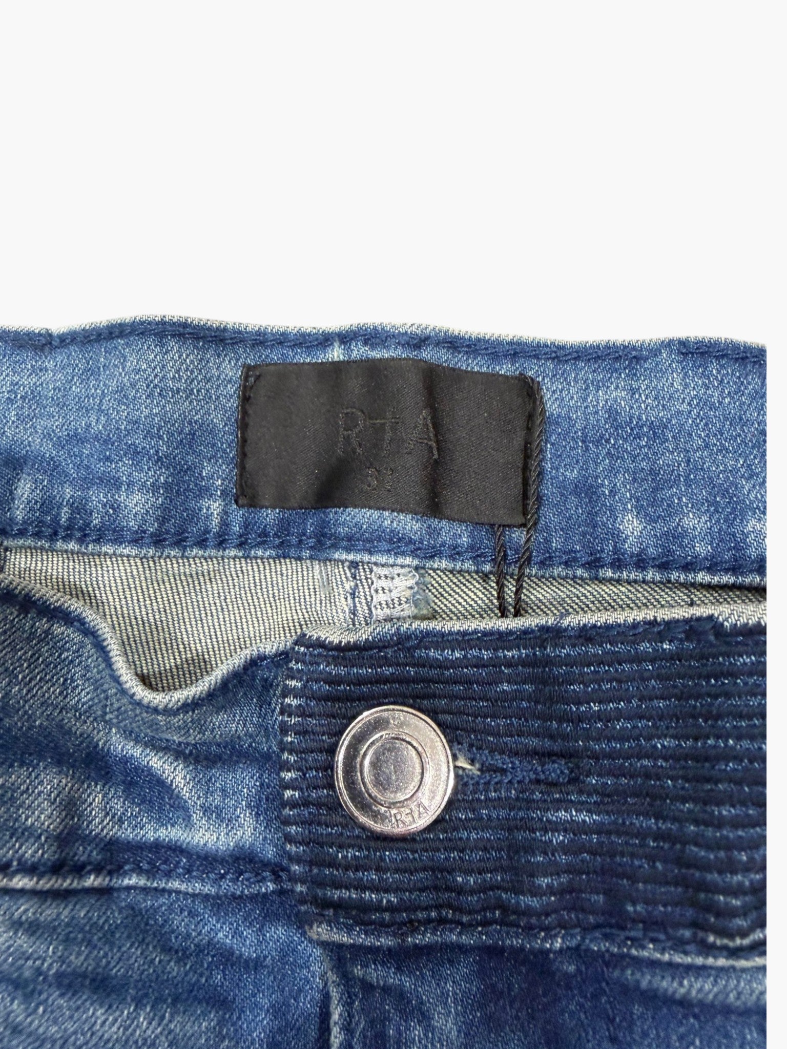RTA Snakeskin Light Wash Jeans