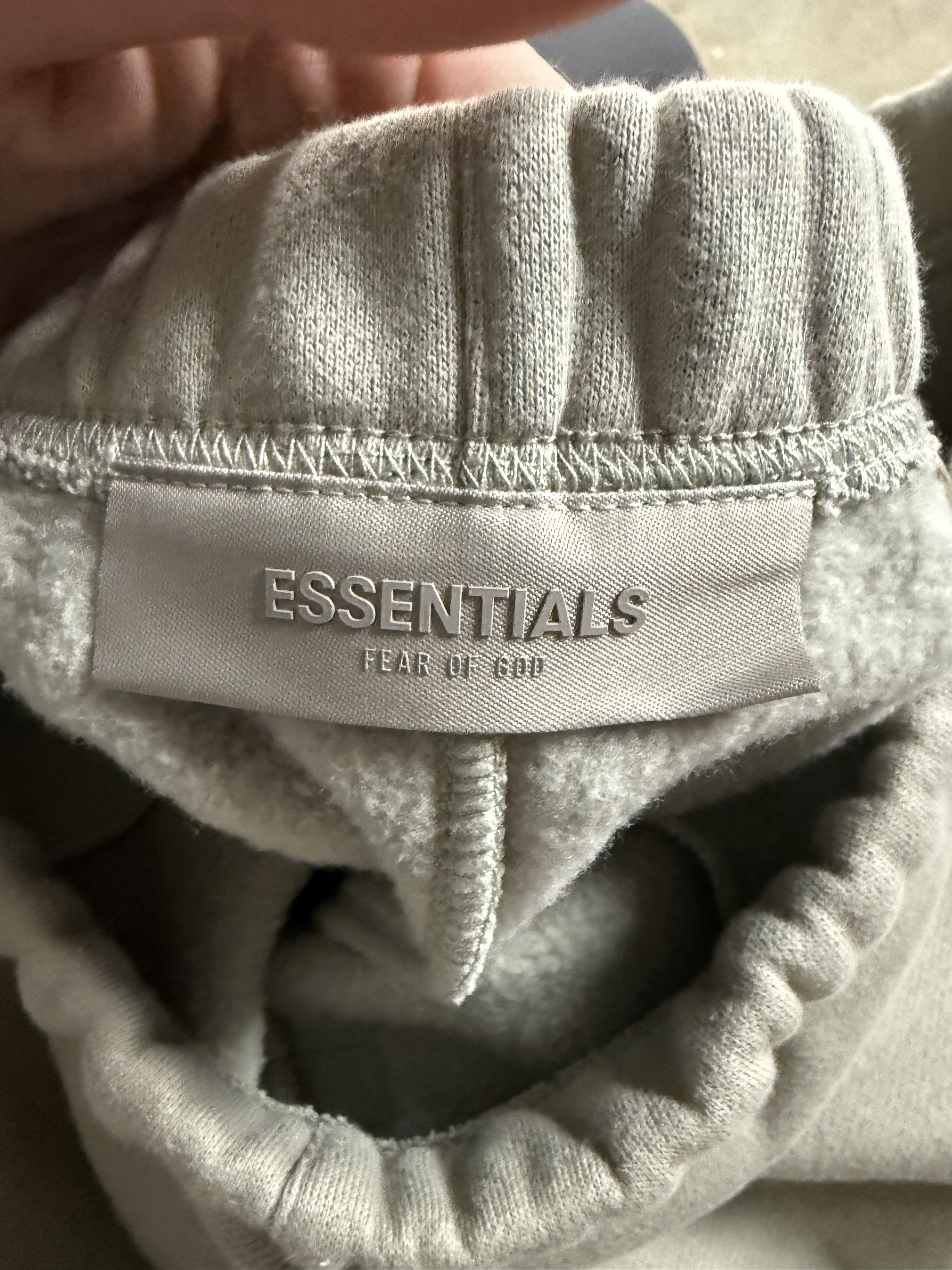 Essentials Sweats Taupe Used XXL