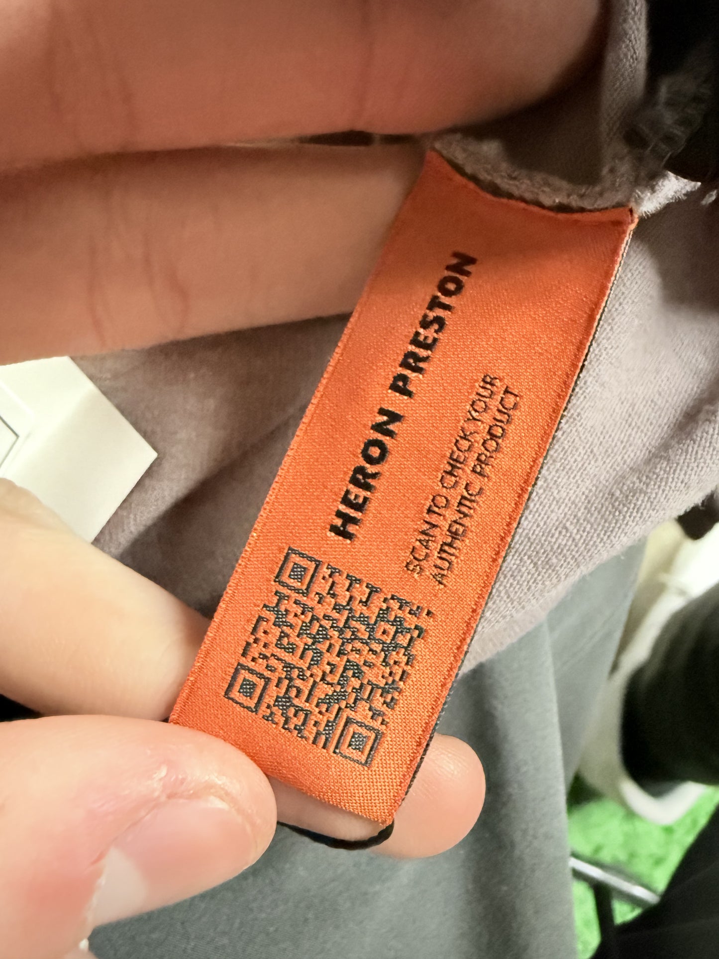 Heron Preston Swan Tee Taupe Used Large