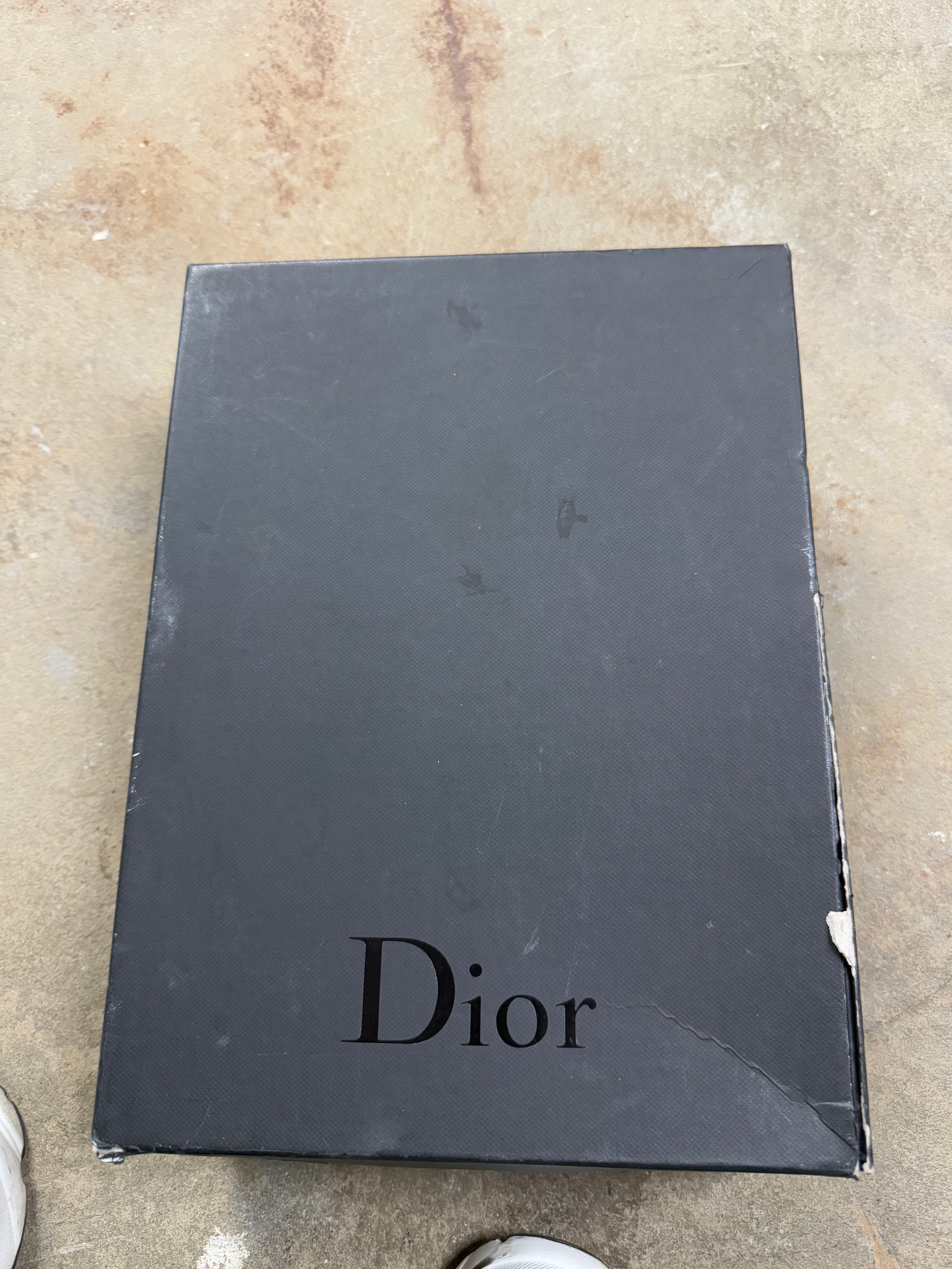 Dior B22 White Homme Used 39 (US 6) With Box