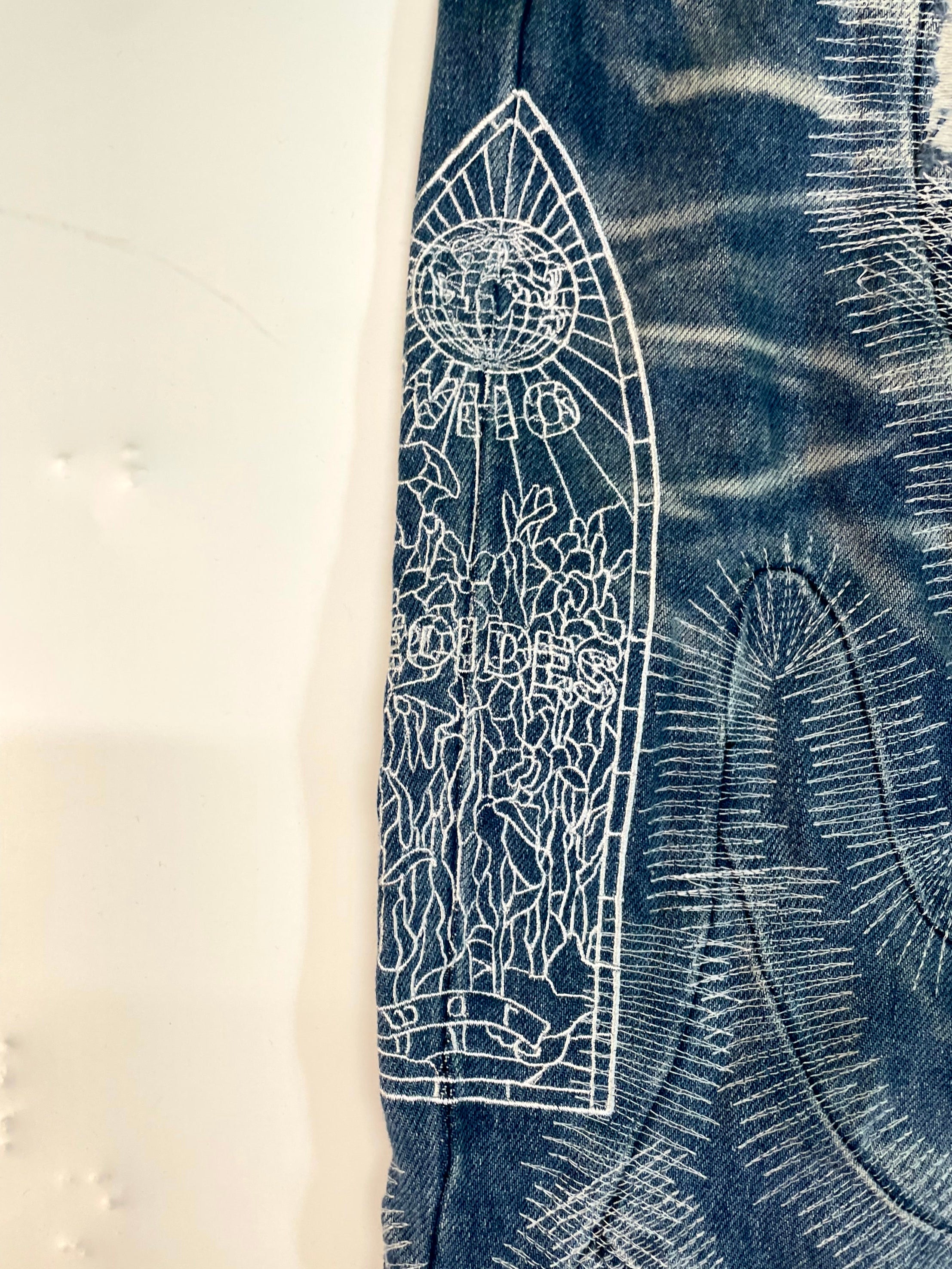 WDW Patch Blue Jeans