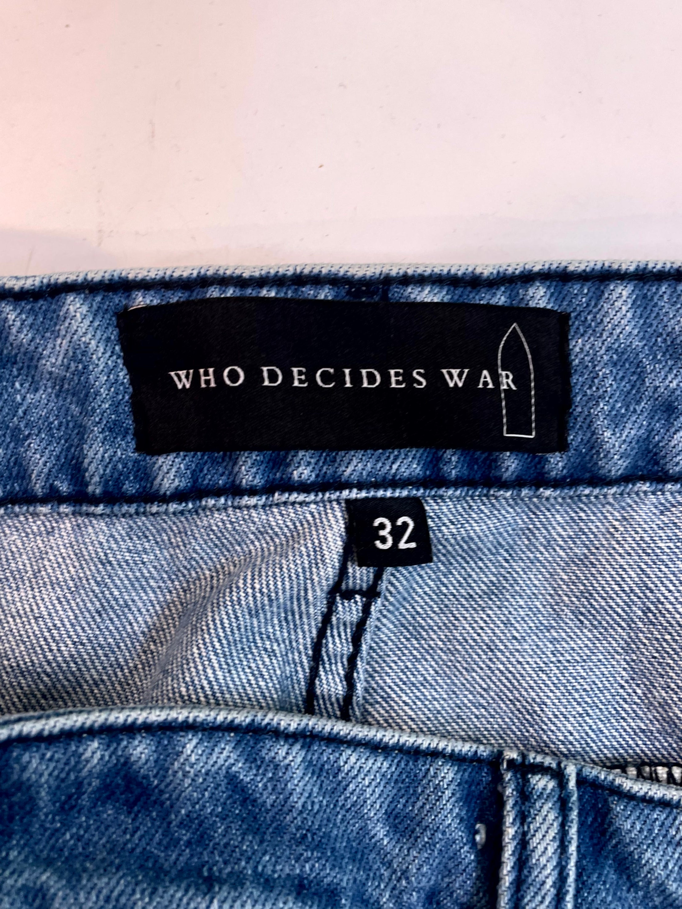 WDW Patch Blue Jeans