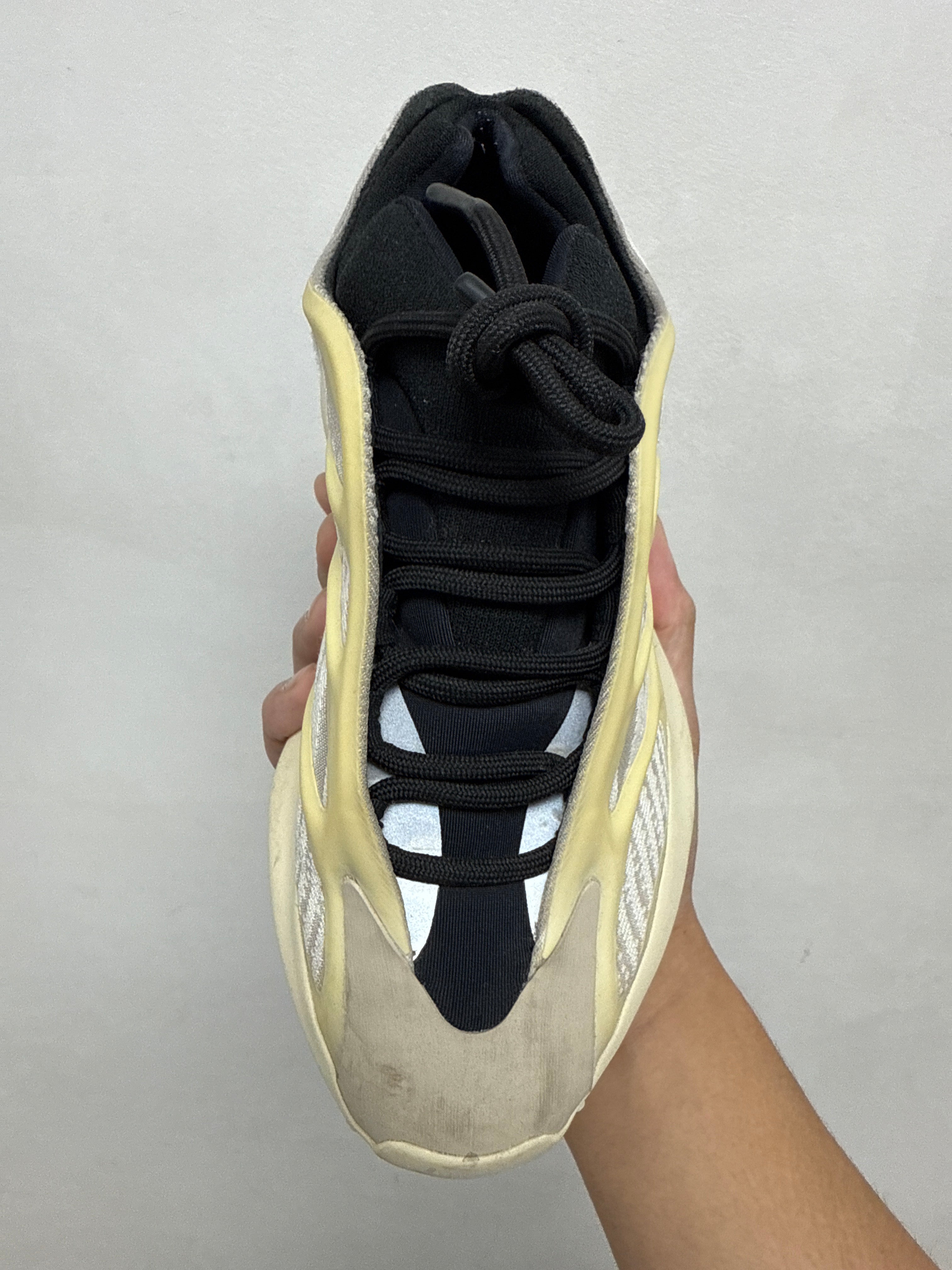 YZY 700 V3 Azael Sneakers