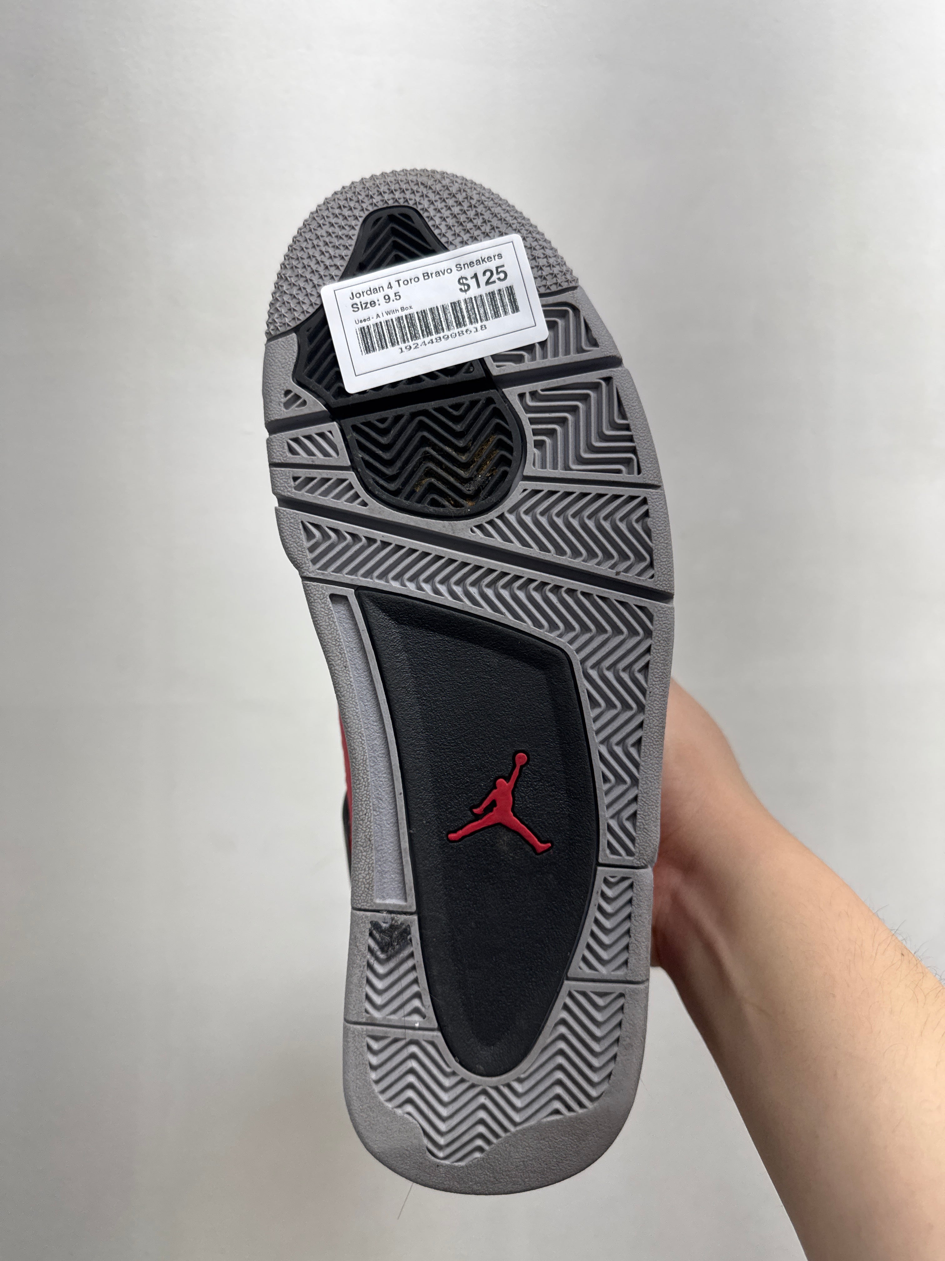Jordan 4 Toro Bravo Sneakers