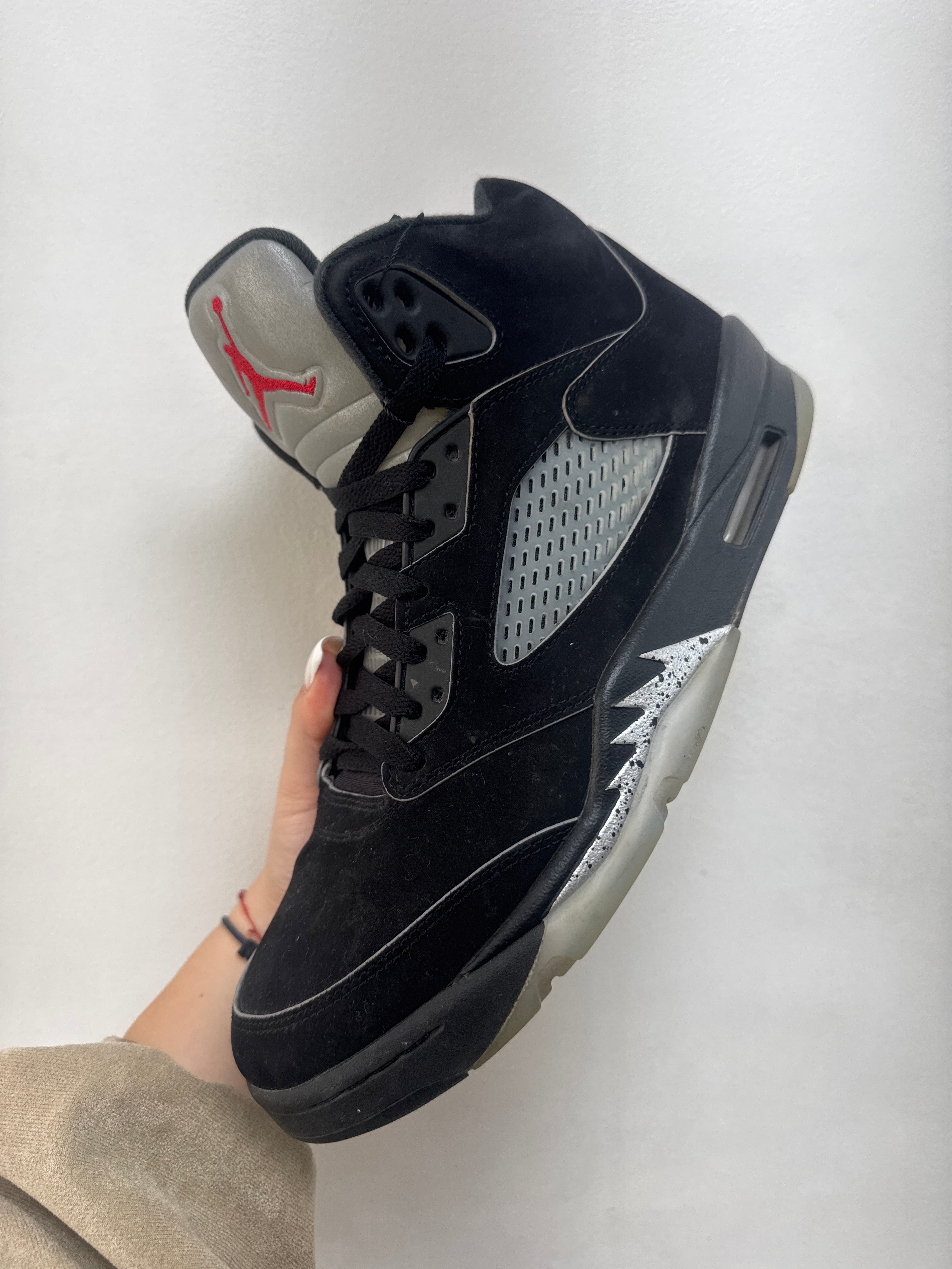 Jordan 5 Black Metallic Sneakers