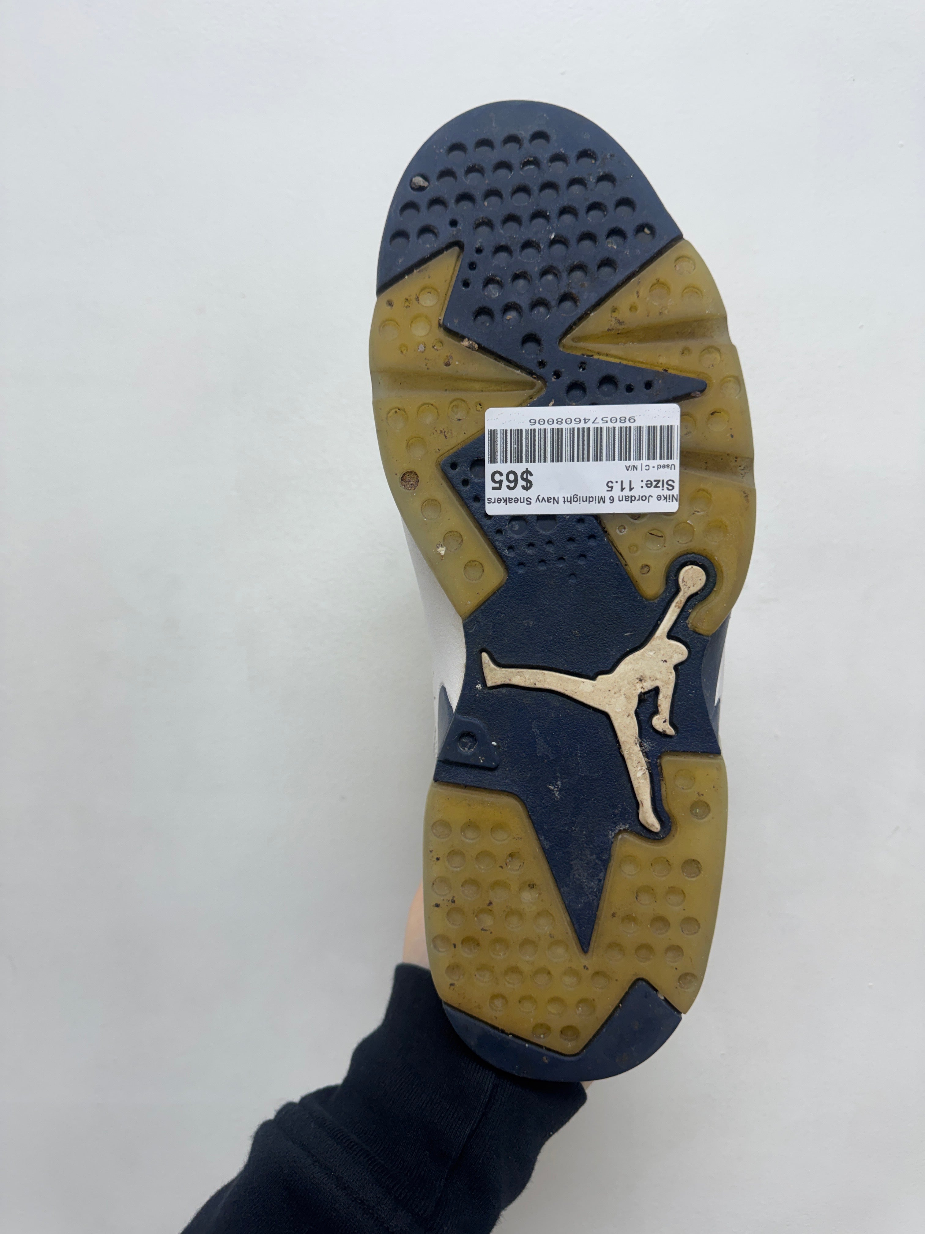 Nike Jordan 6 Midnight Navy Sneakers