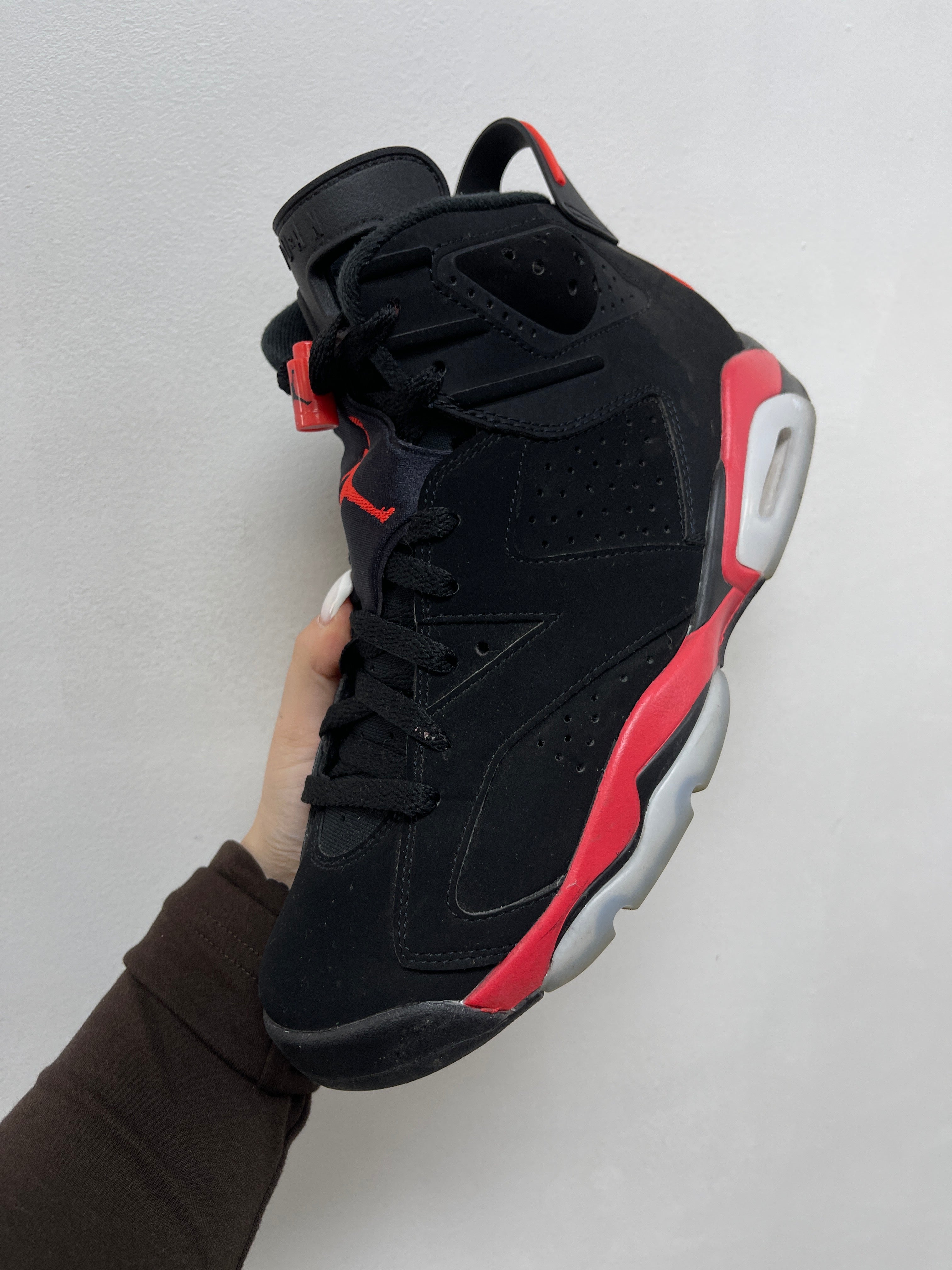 Jordan 6 Infrared Salesman Sneakers
