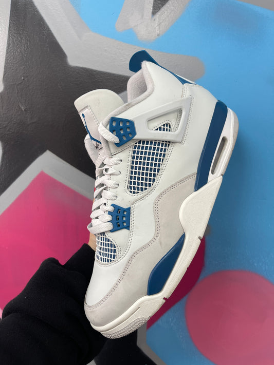 Nike Jordan 4 Military Blue Sneakers